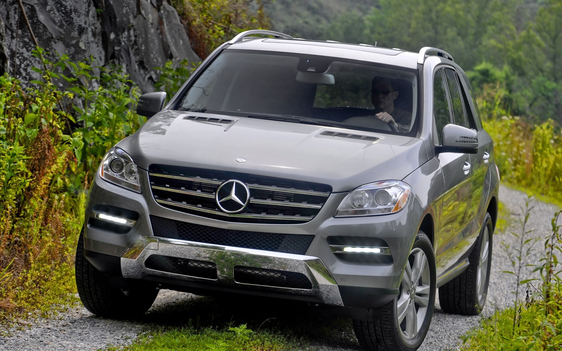 Mercedes Benz ML350 4MATIC 2012
