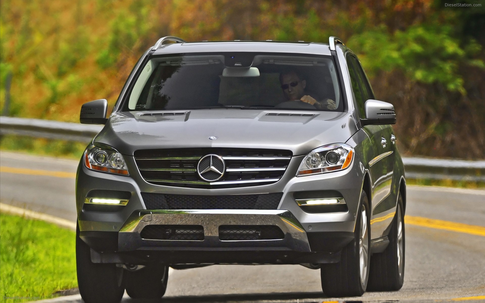 Mercedes Benz ML350 4MATIC 2012