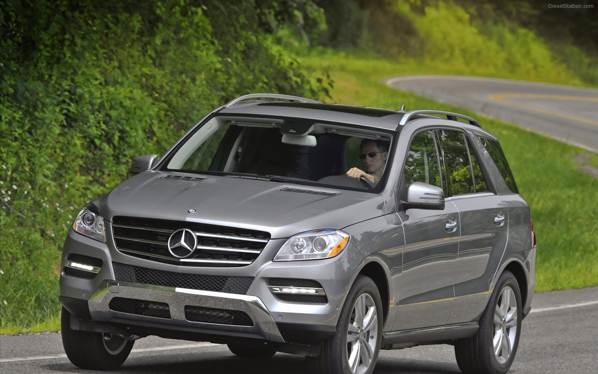 Mercedes Benz ML350 4MATIC 2012