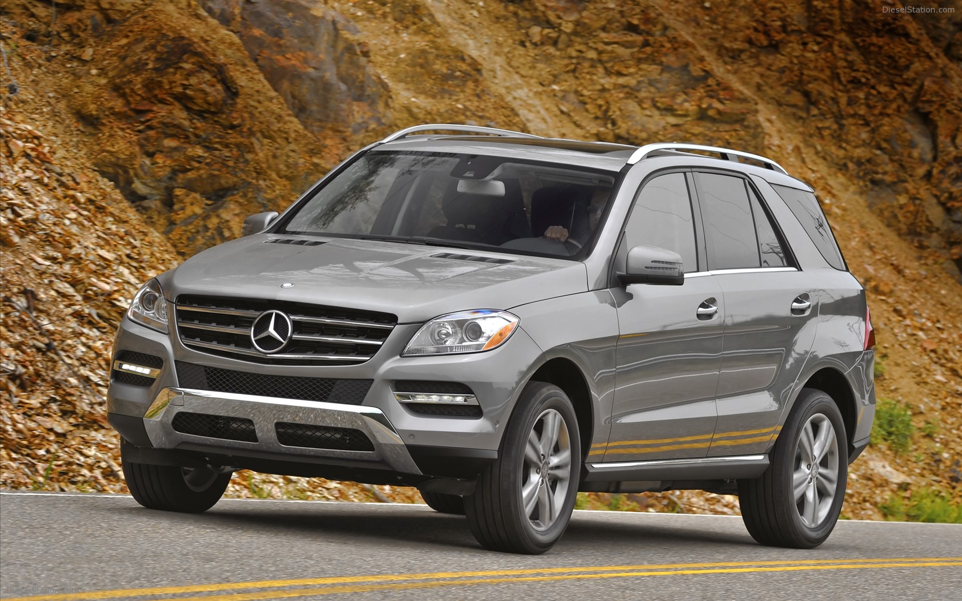 Mercedes Benz ML350 4MATIC 2012