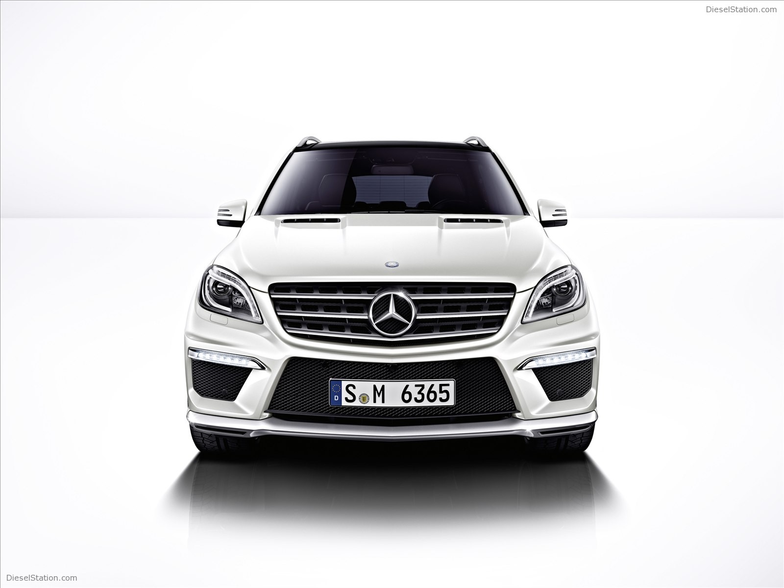 Mercedes Benz ML63 AMG 2012