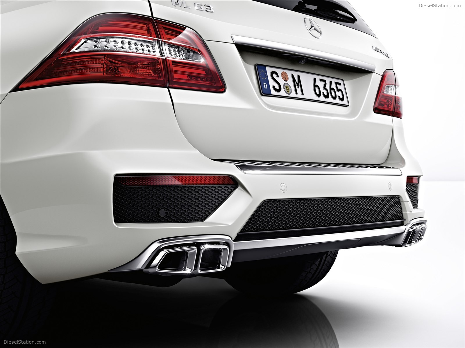 Mercedes Benz ML63 AMG 2012