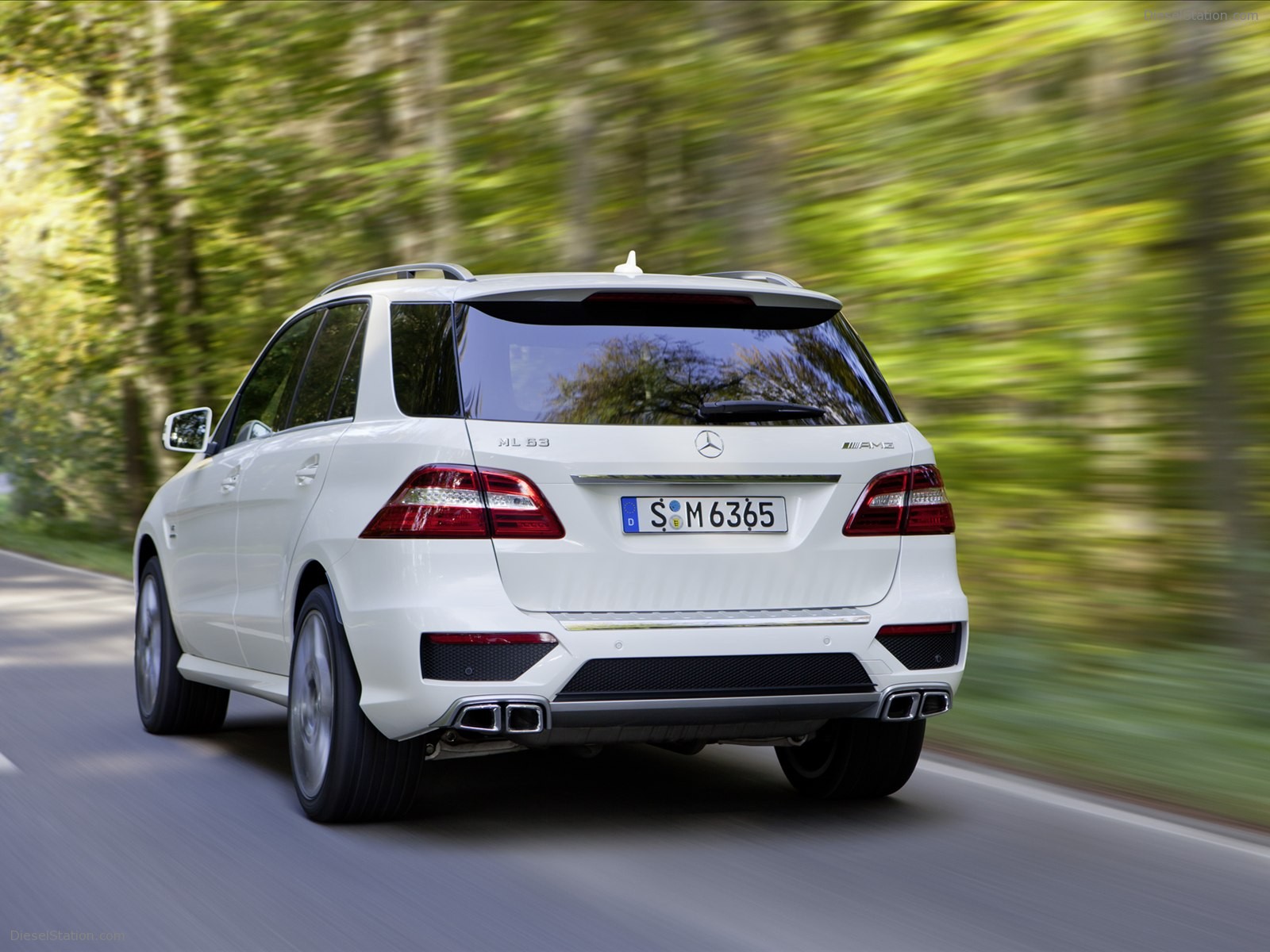 Mercedes Benz ML63 AMG 2012
