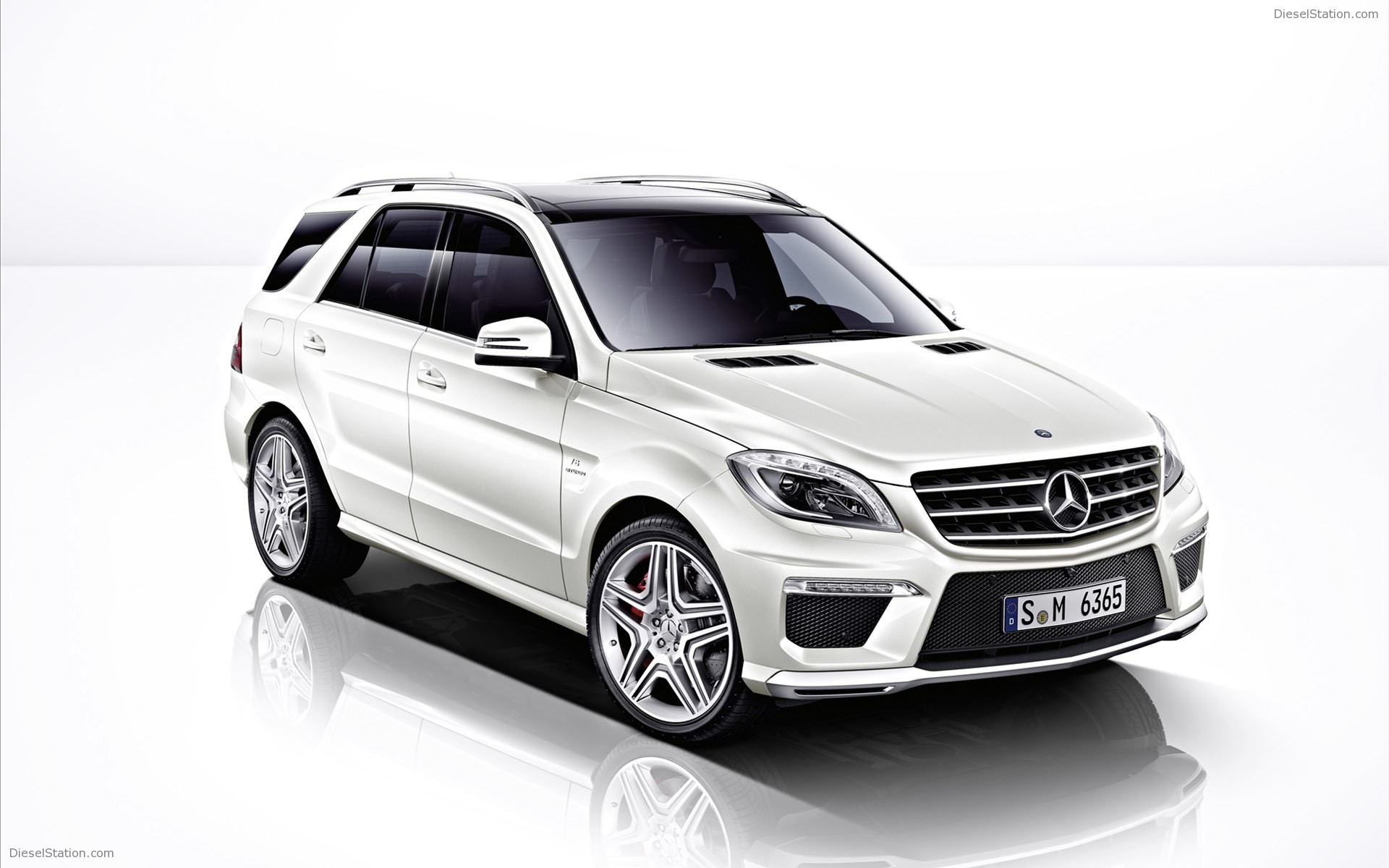 Mercedes Benz ML63 AMG 2012
