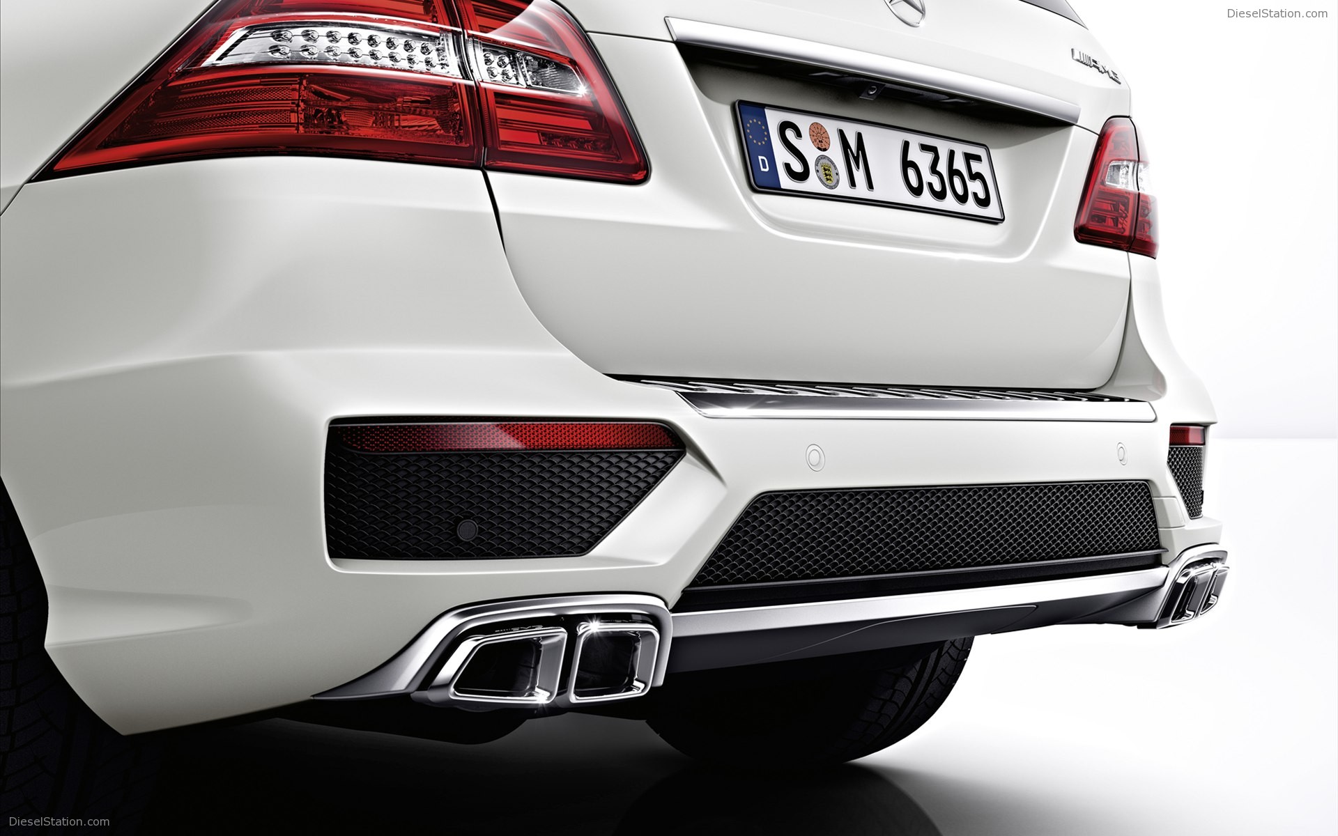 Mercedes Benz ML63 AMG 2012