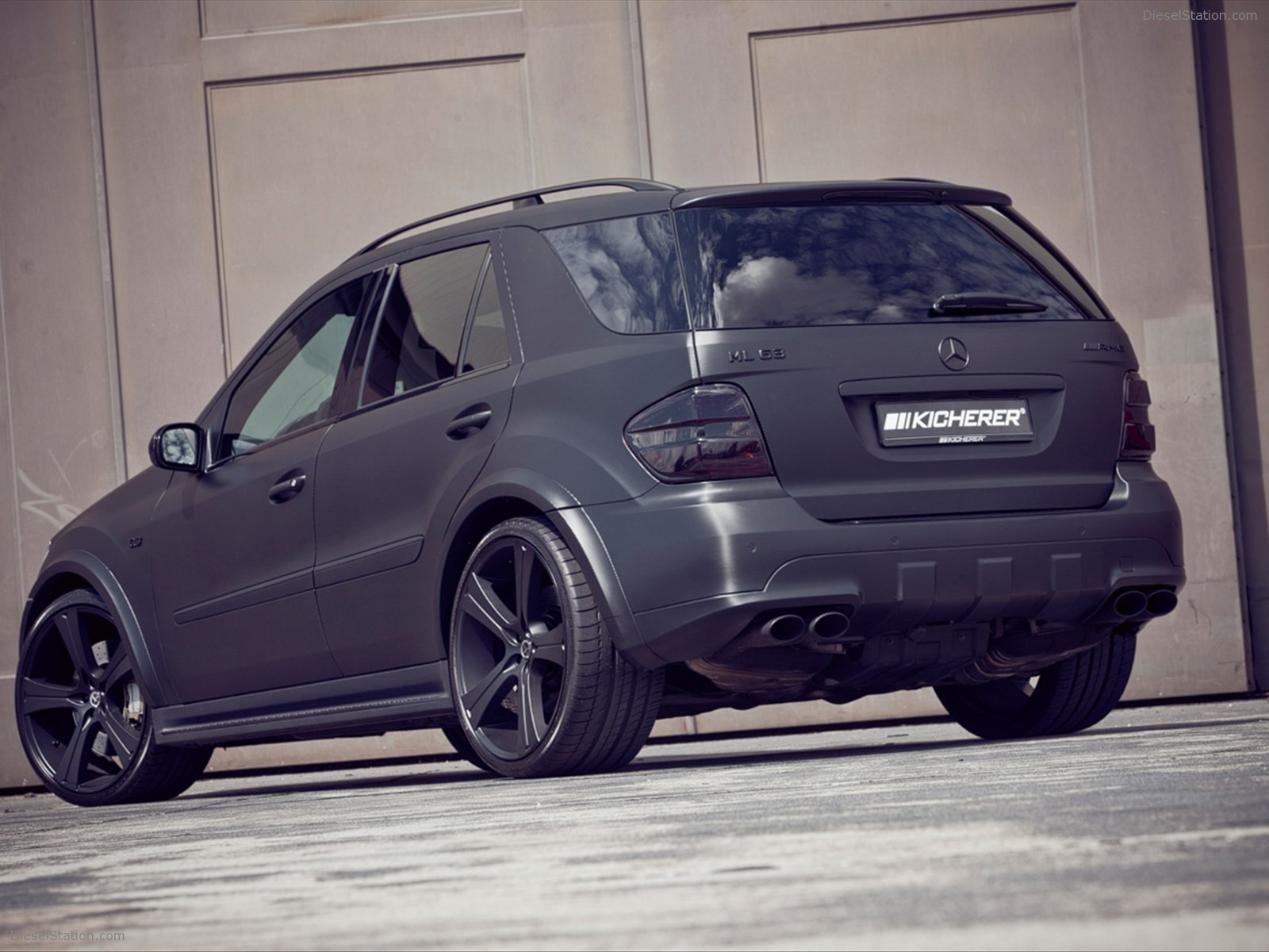 Mercedes ML63 Carbon Series by KICHERER 2011