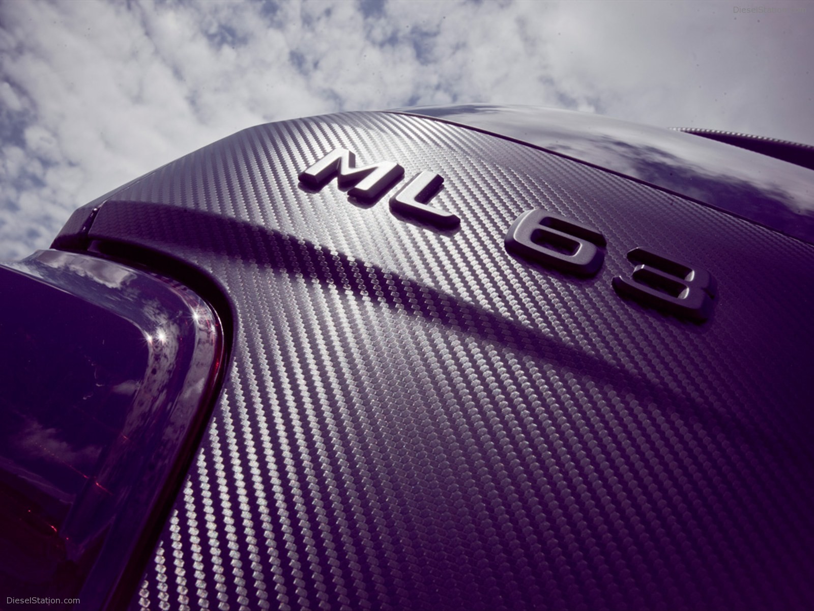 Mercedes ML63 Carbon Series by KICHERER 2011 Mercedes ML63 Carbon Series by KICHERER 2011