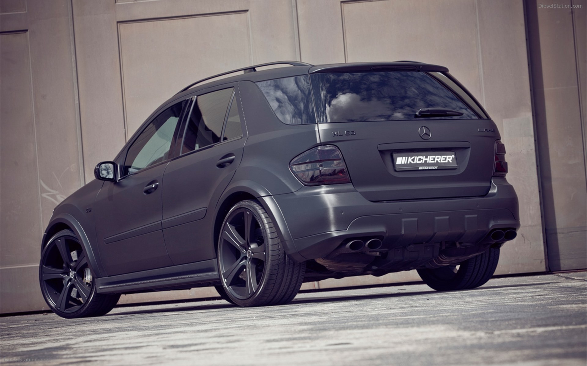 Mercedes ML63 Carbon Series by KICHERER 2011