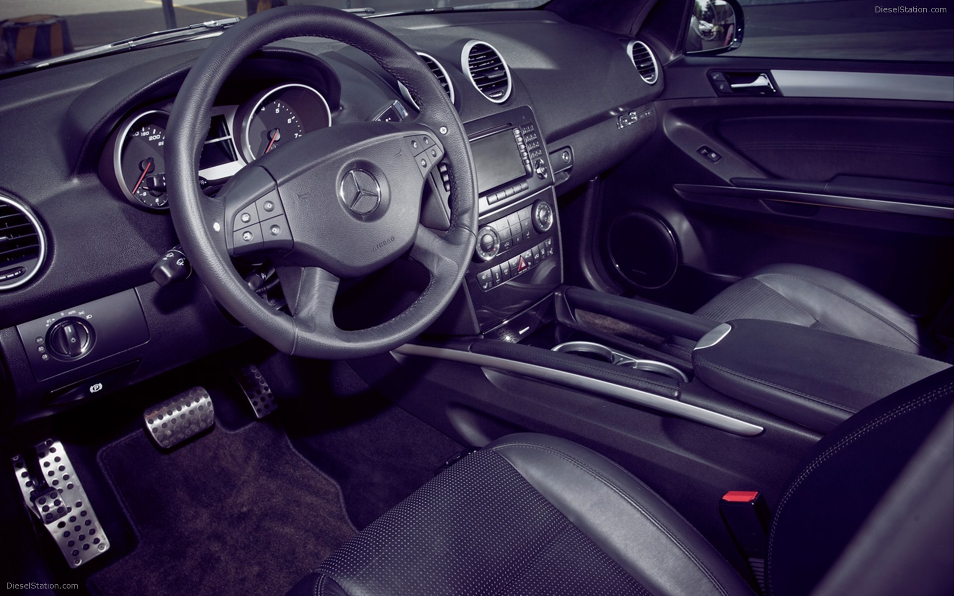 Mercedes ML63 Carbon Series by KICHERER 2011 Mercedes ML63 Carbon Series by KICHERER 2011