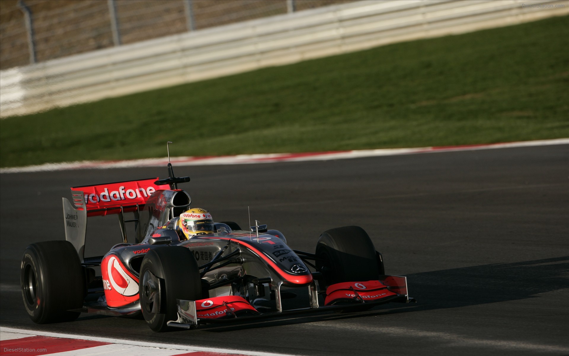 Mercedes-Benz MP4 24