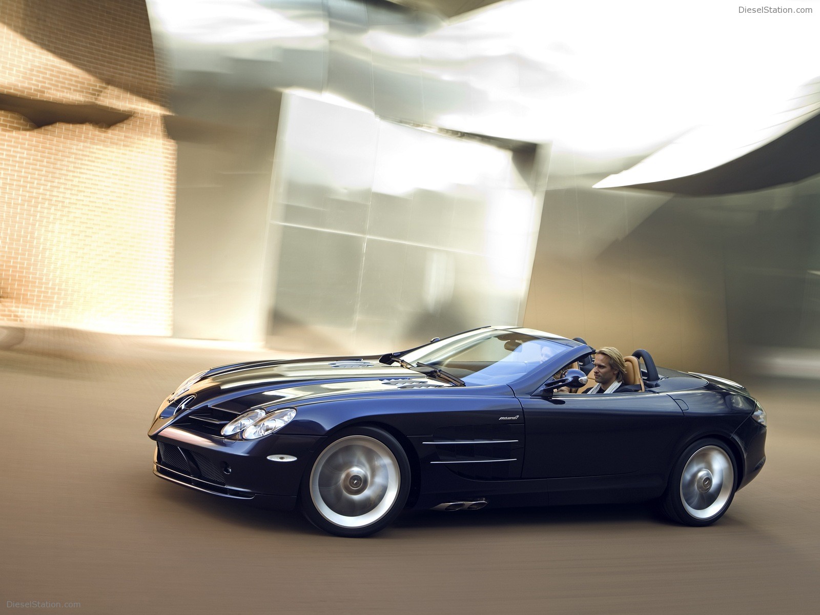 Mercedes McLaren SLR Roadster