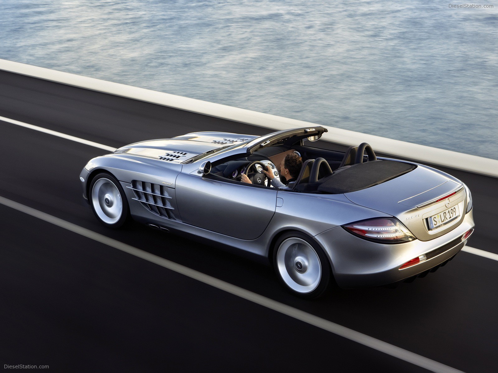 Mercedes McLaren SLR Roadster