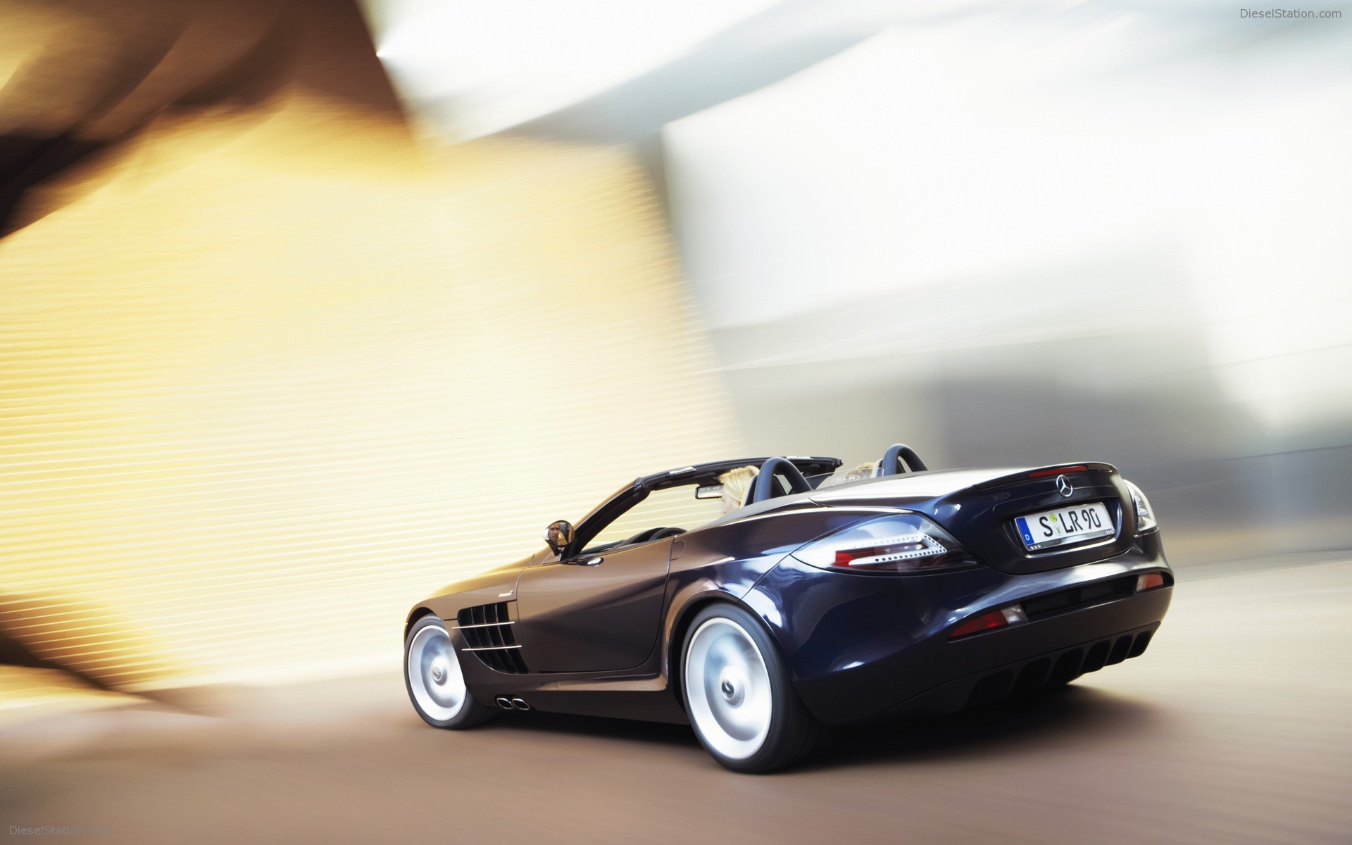 Mercedes McLaren SLR Roadster