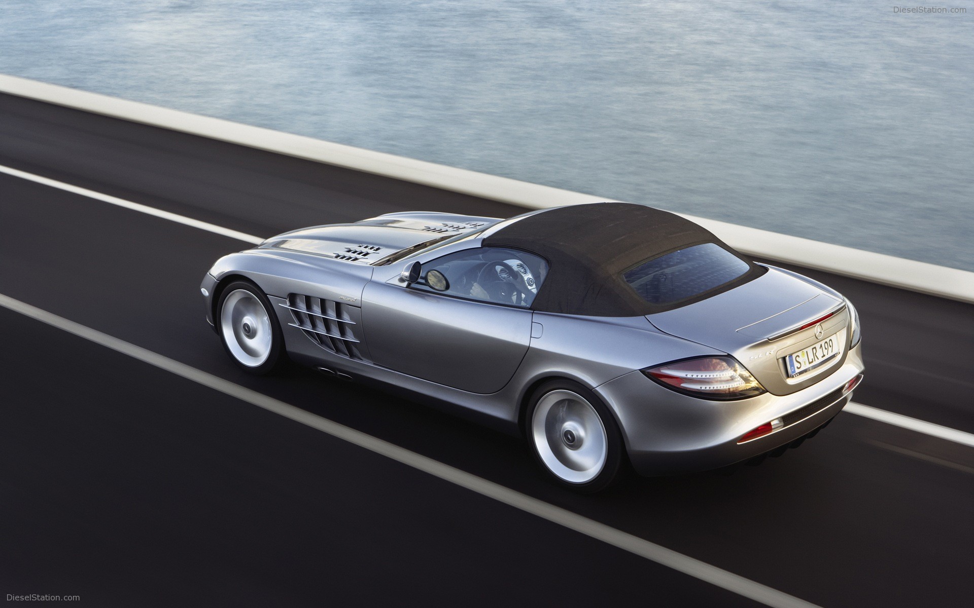 Mercedes McLaren SLR Roadster