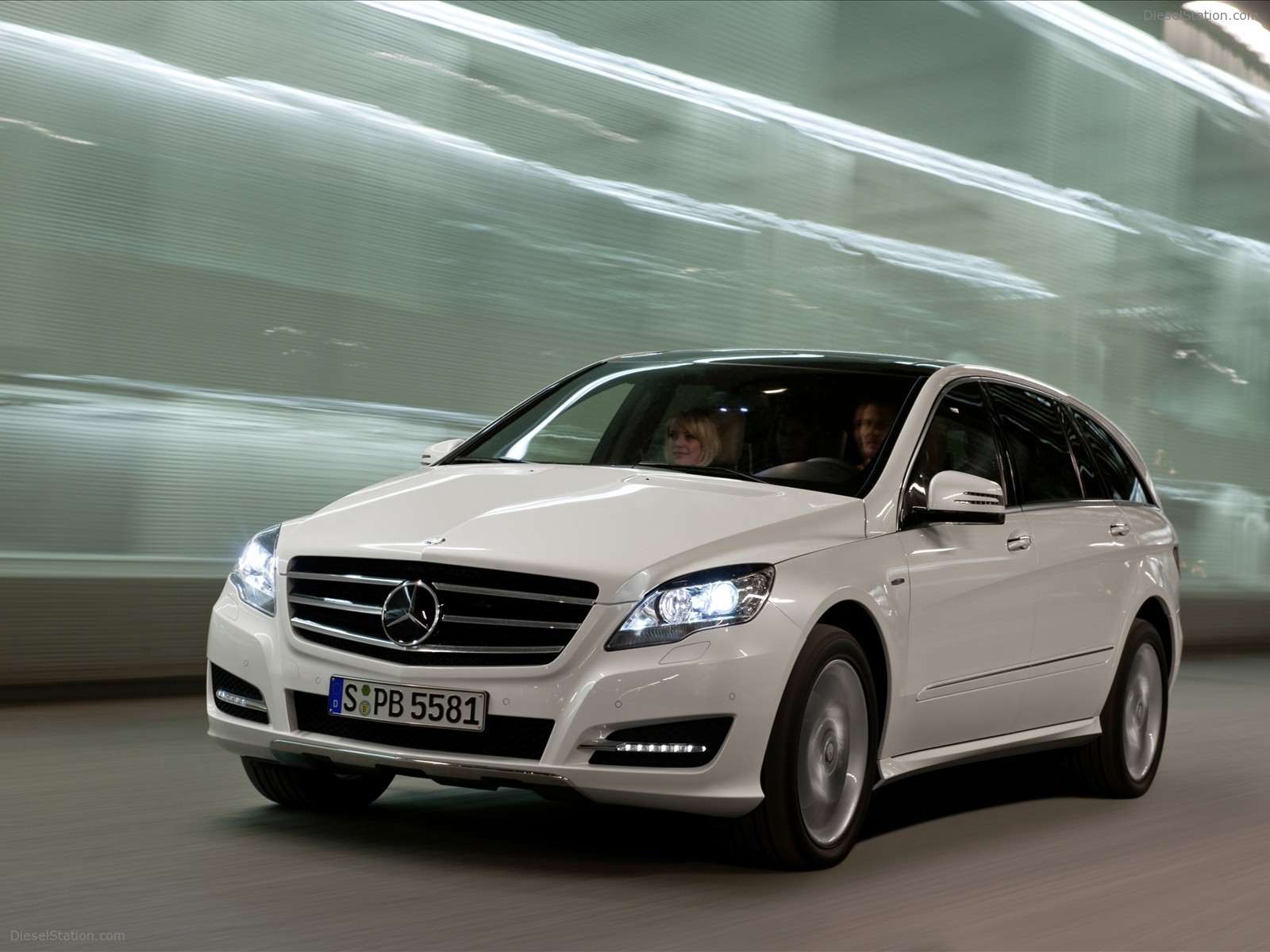 Mercedes-Benz R Class 2011