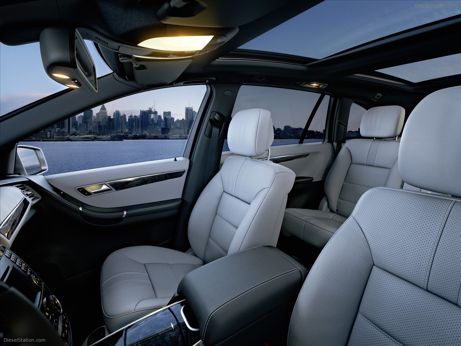 Mercedes-Benz R Class 2011