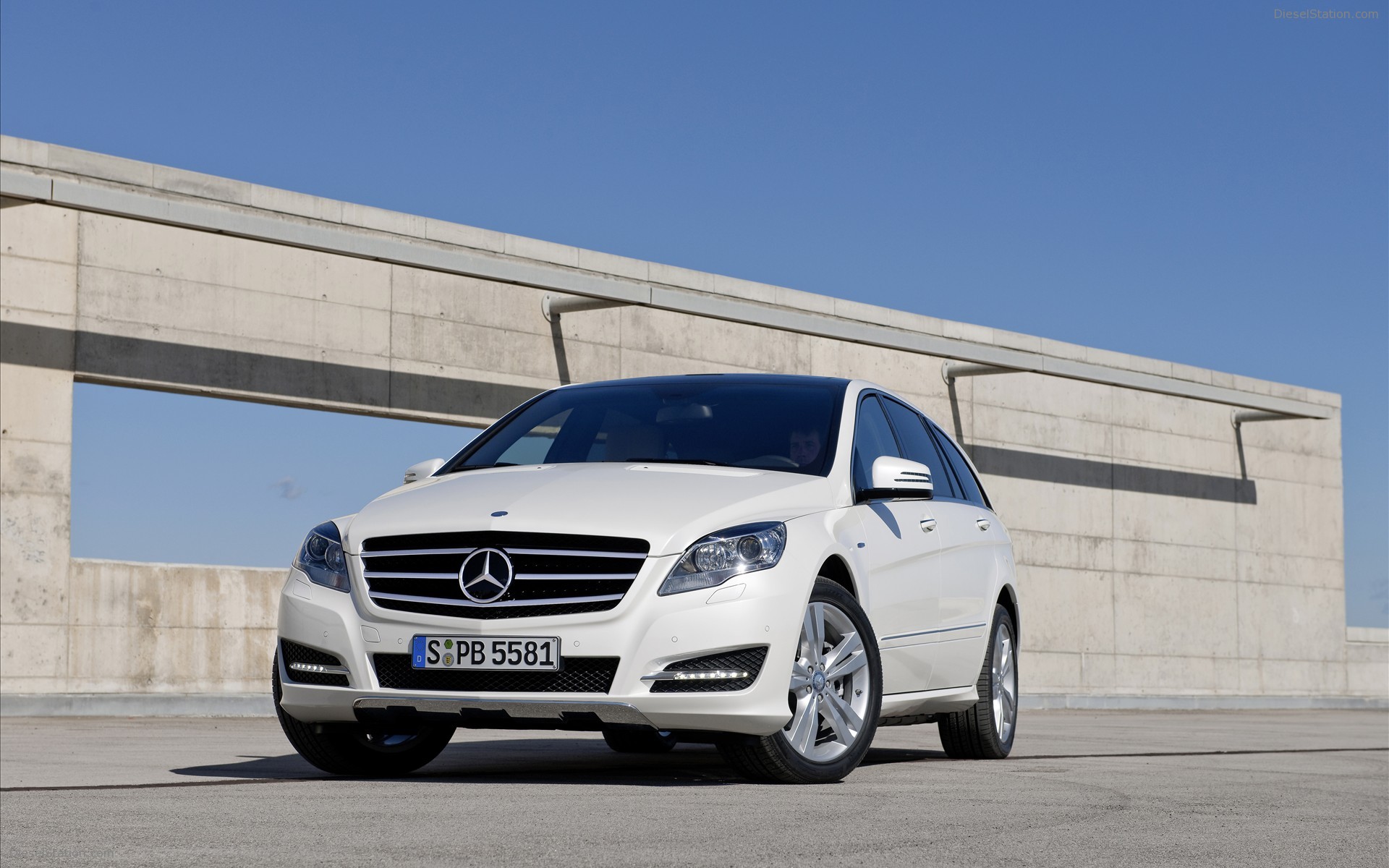 Mercedes-Benz R Class 2011