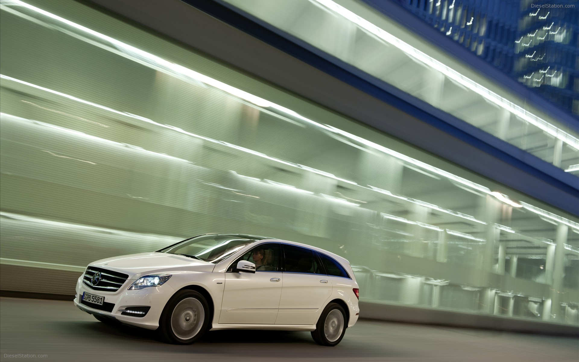 Mercedes-Benz R Class 2011