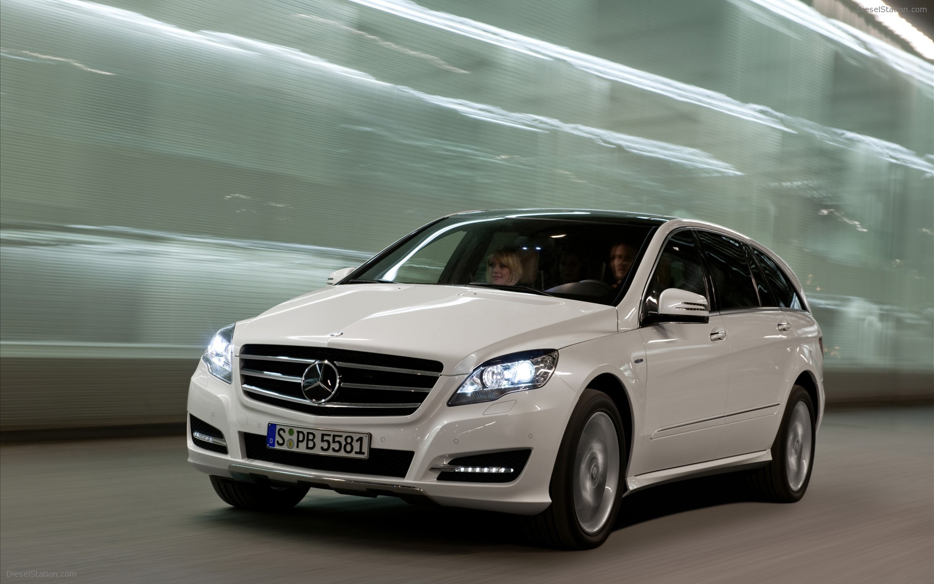 Mercedes-Benz R Class 2011