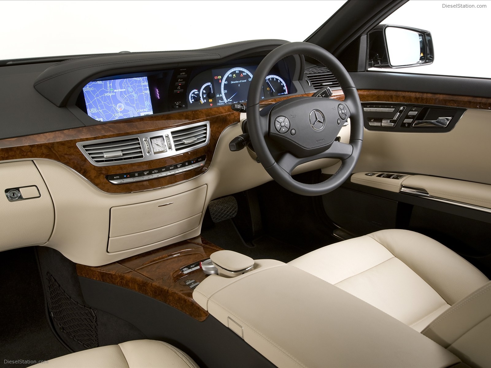 Mercedes Benz S-Class 2011