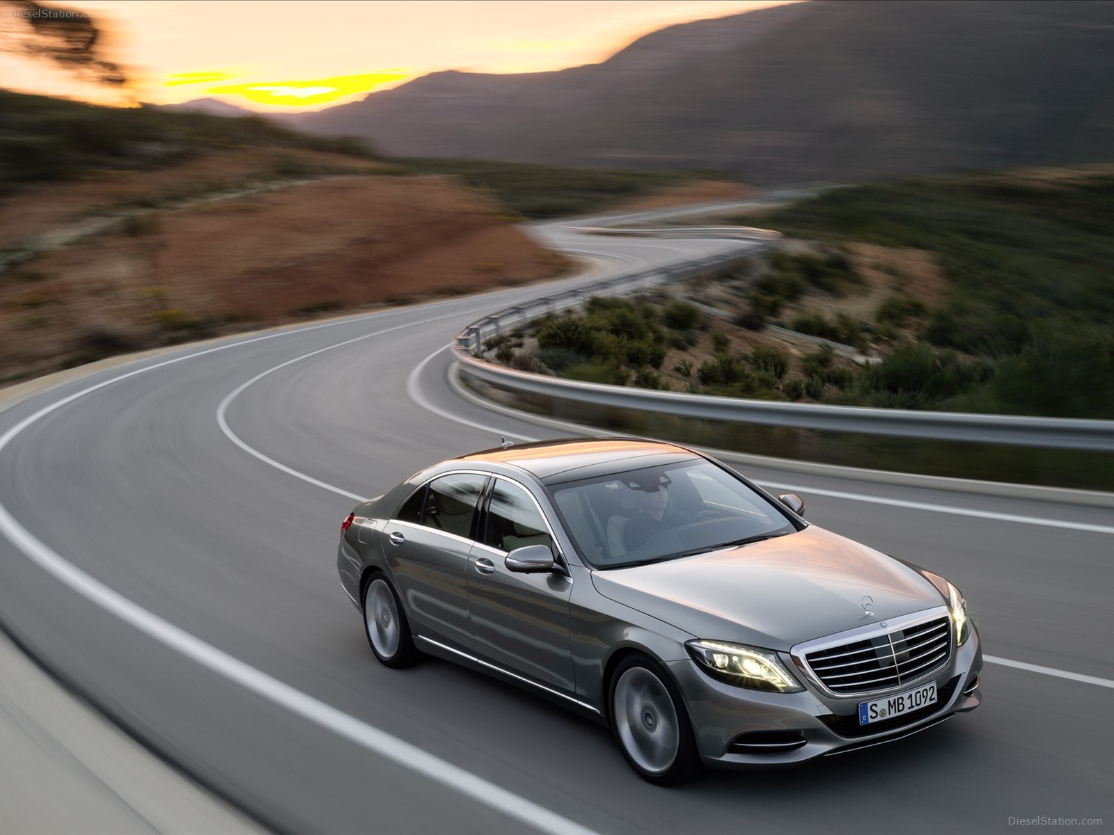 Mercedes-Benz S-Class 2014