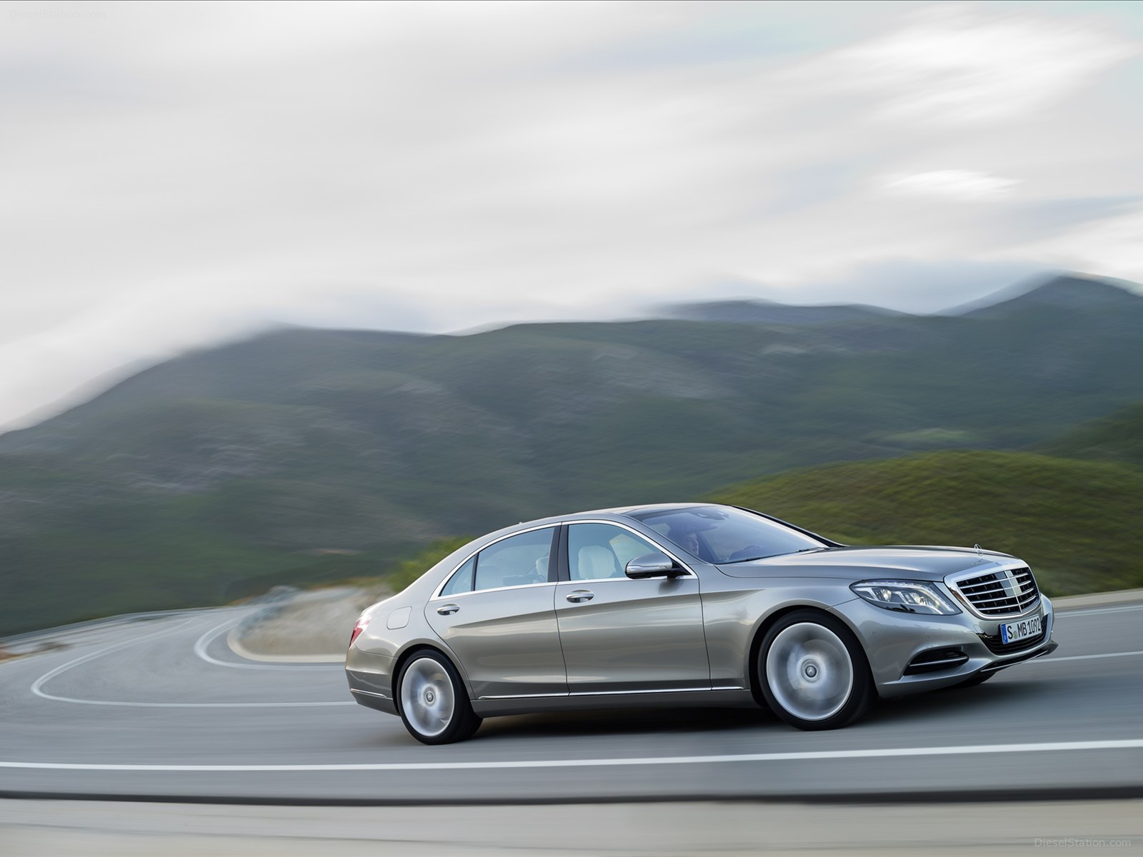 Mercedes-Benz S-Class 2014