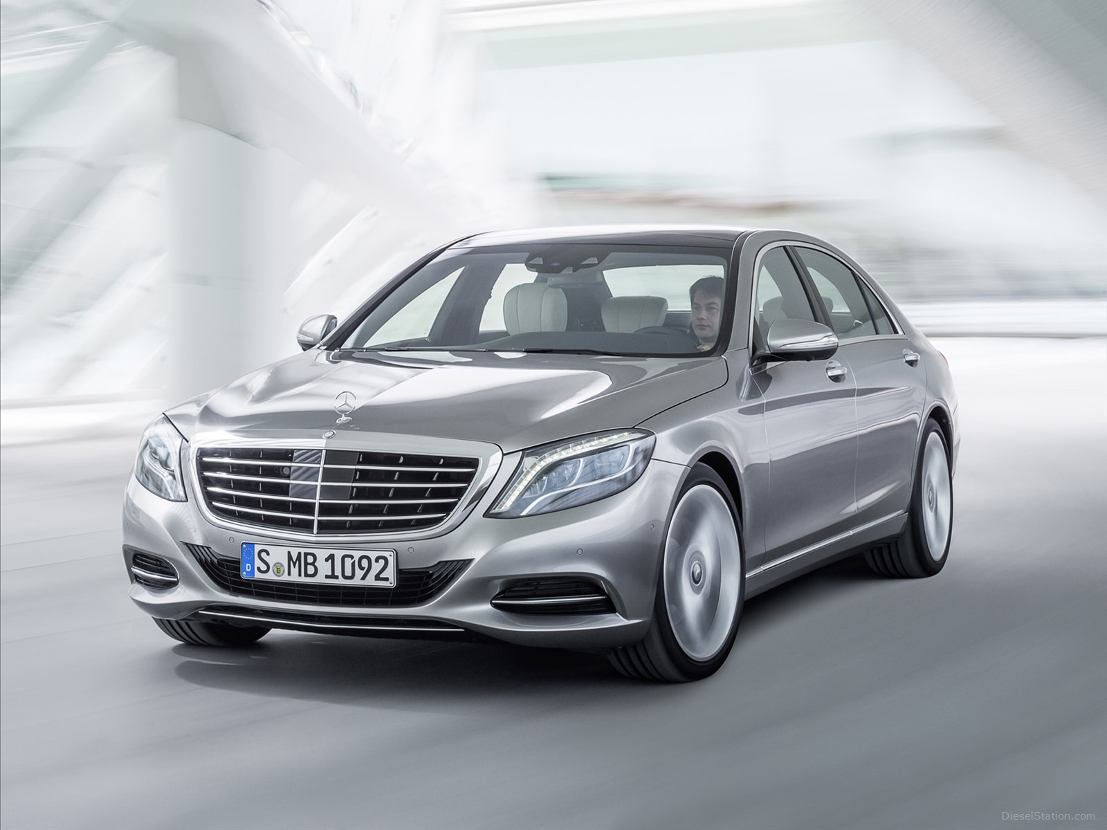 Mercedes-Benz S-Class 2014