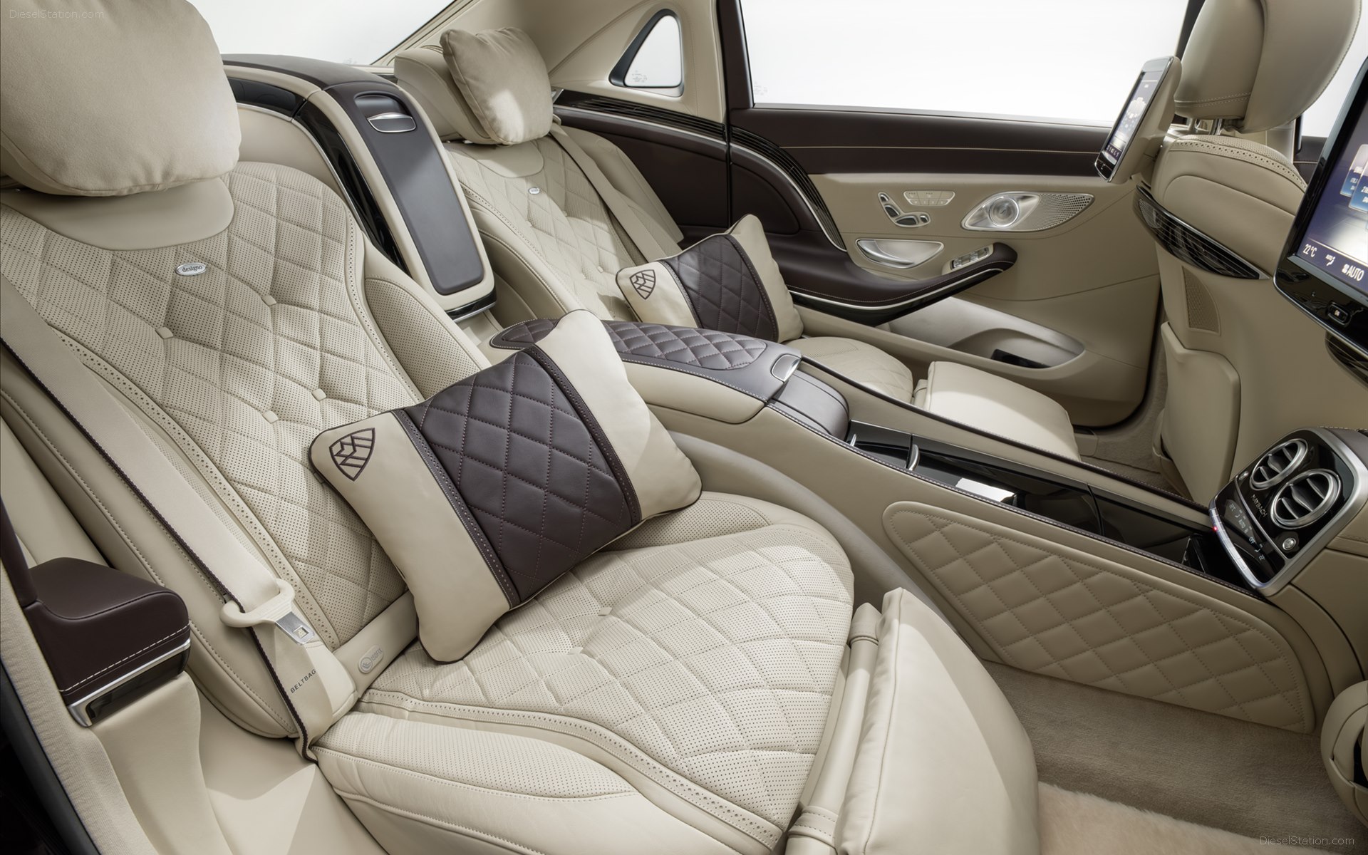 Mercedes-Maybach S-Class 2016