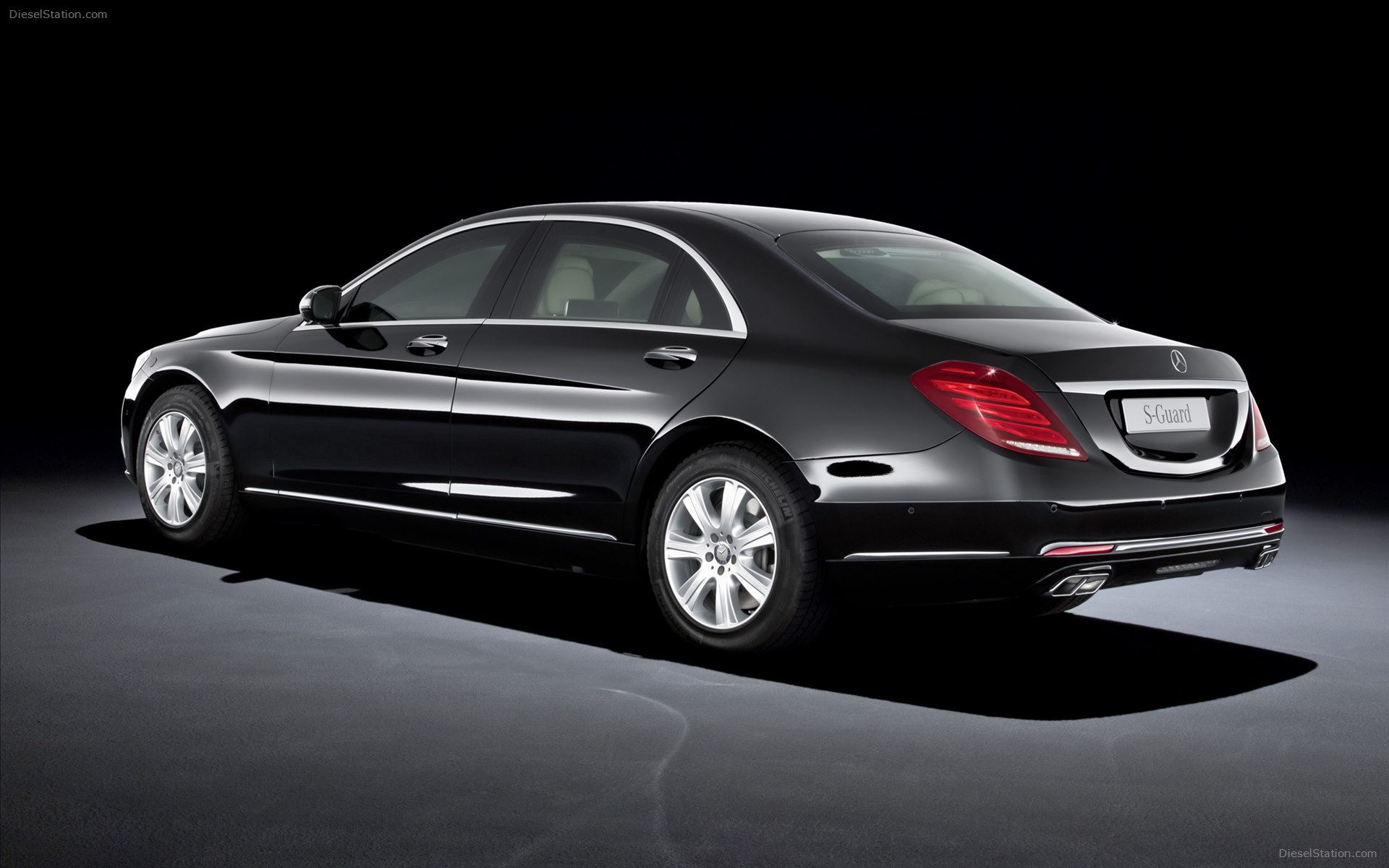 Mercedes-Benz S-Class S 600 Guard 2015 Mercedes-Benz S-Class S 600 Guard 2015
