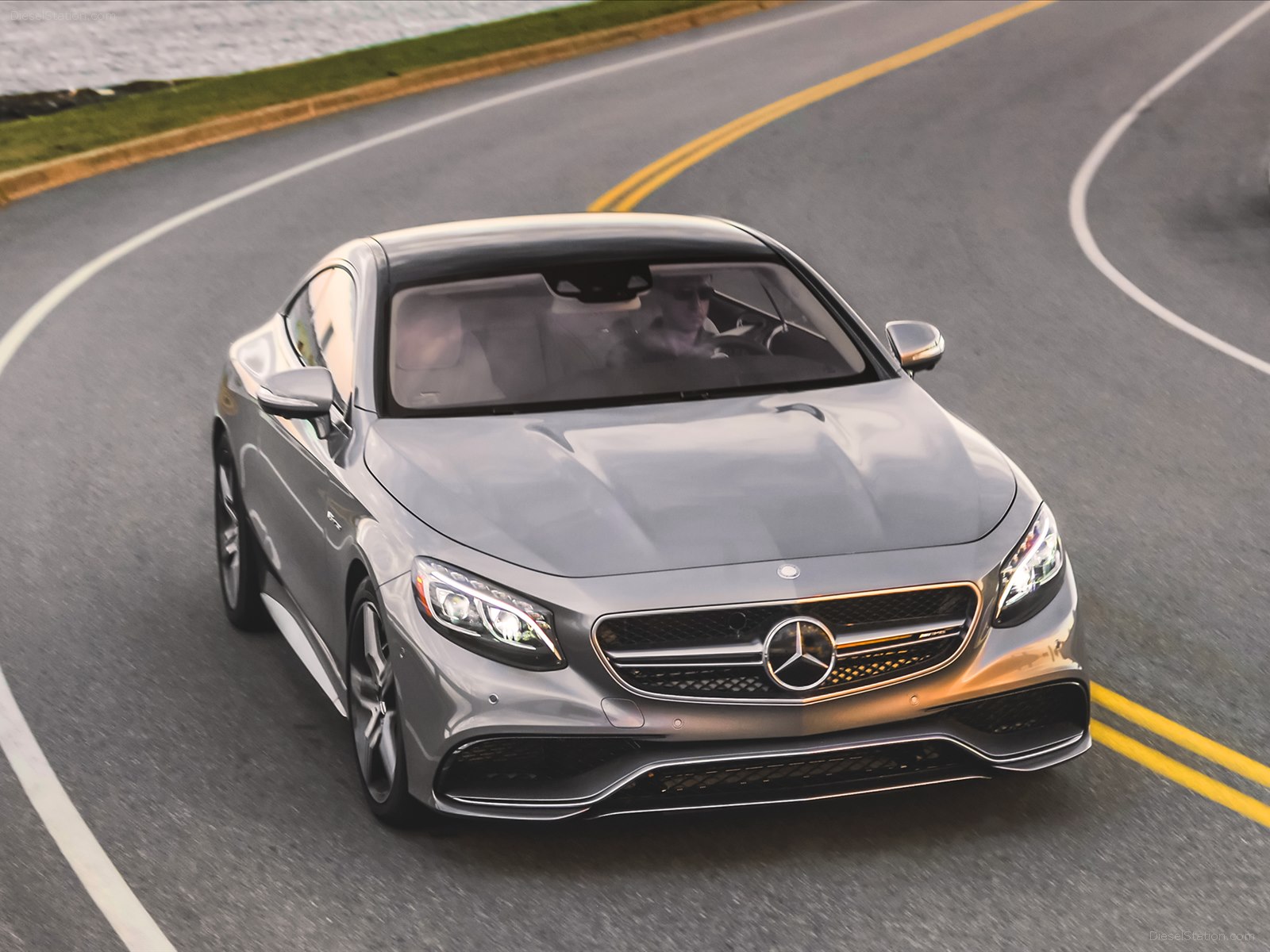 Mercedes Benz S63 AMG Coupe 2015