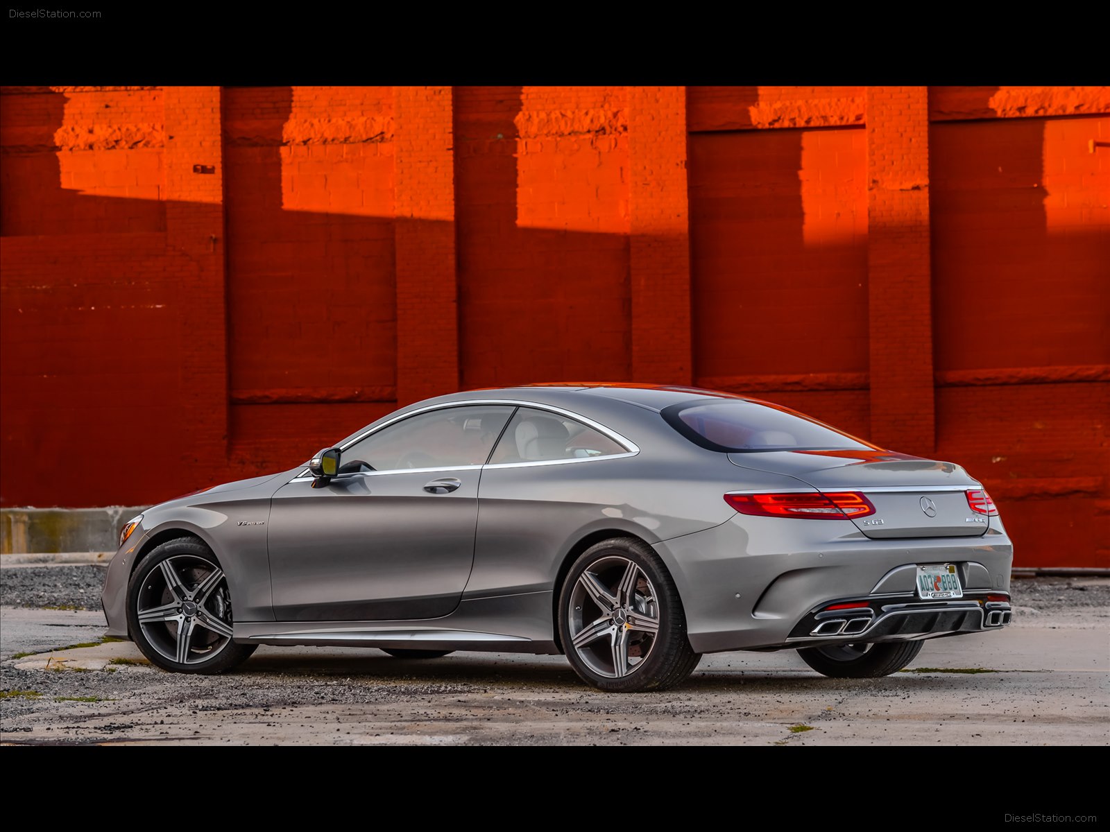 Mercedes Benz S63 AMG Coupe 2015
