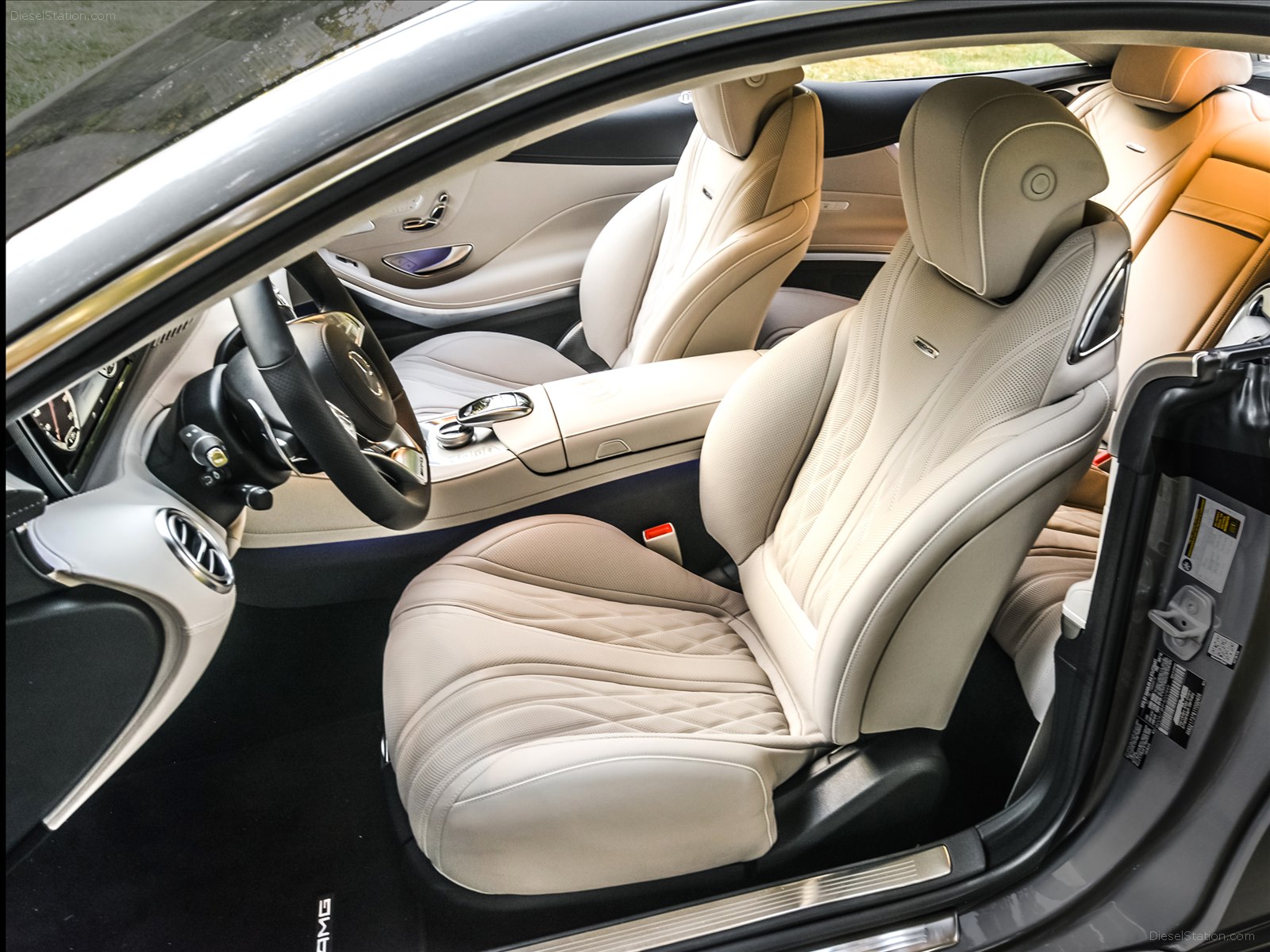 Mercedes Benz S63 AMG Coupe 2015