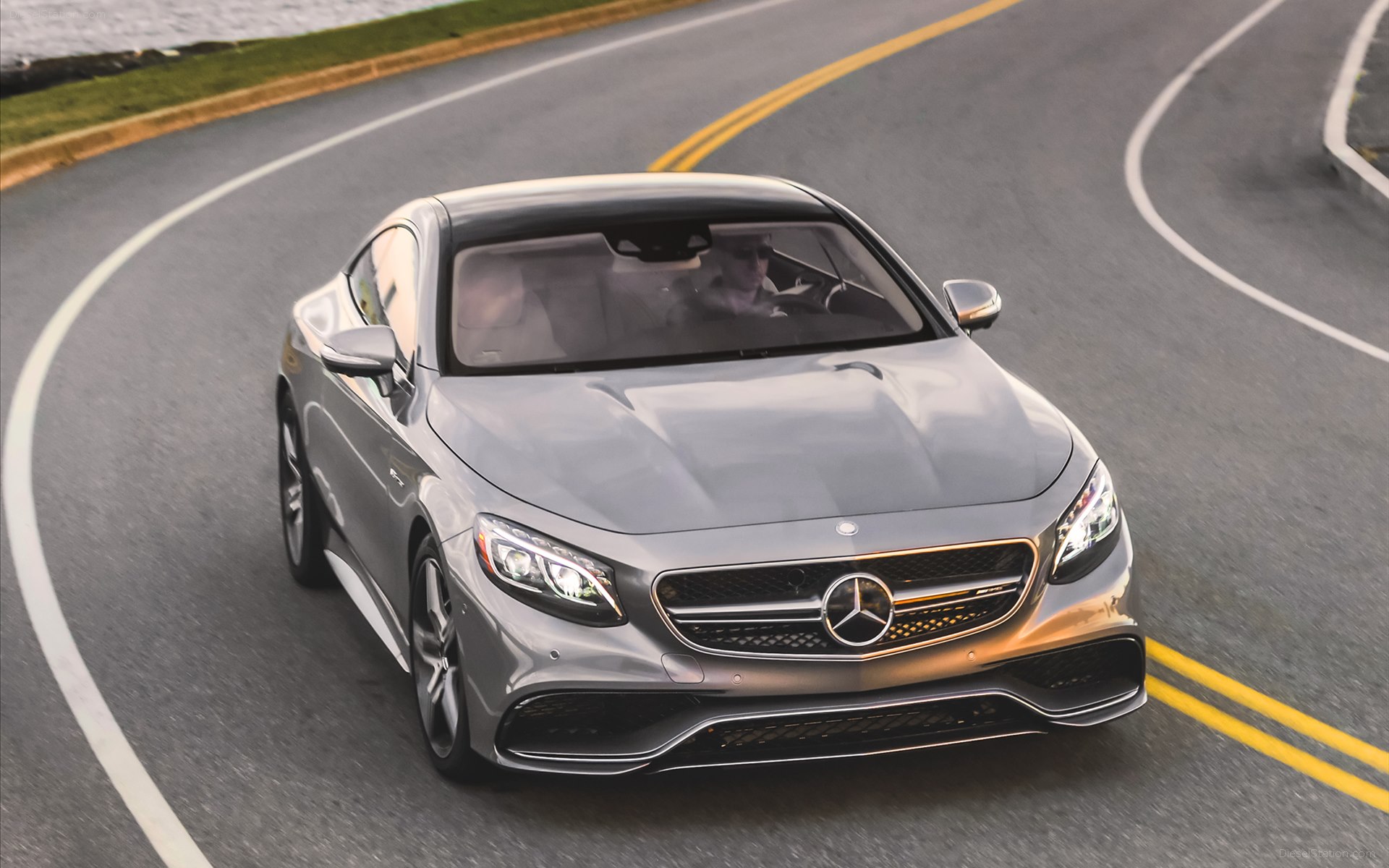Mercedes Benz S63 AMG Coupe 2015