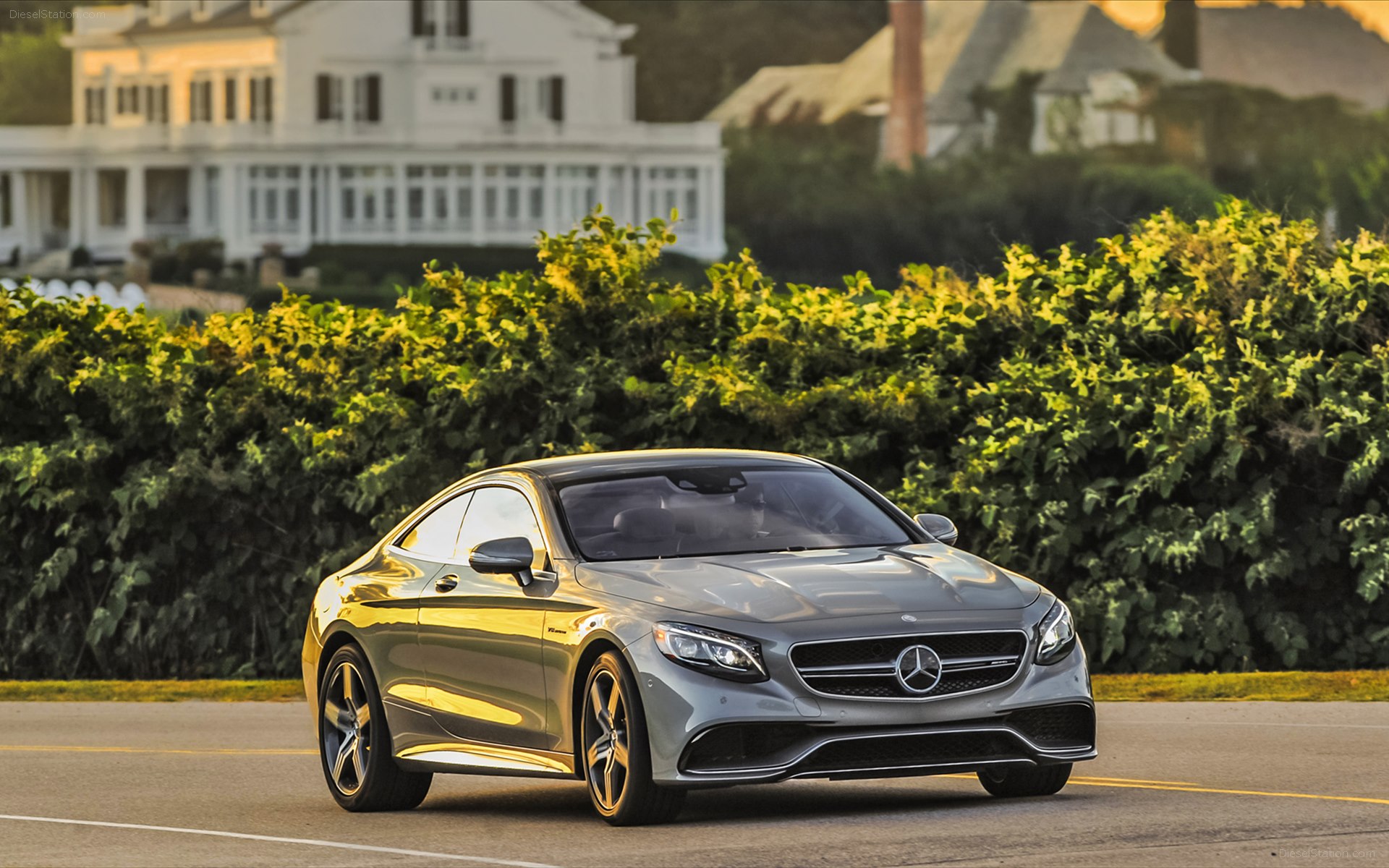 Mercedes Benz S63 AMG Coupe 2015