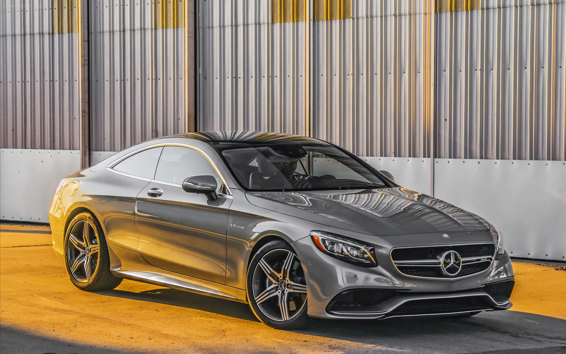 Mercedes Benz S63 AMG Coupe 2015