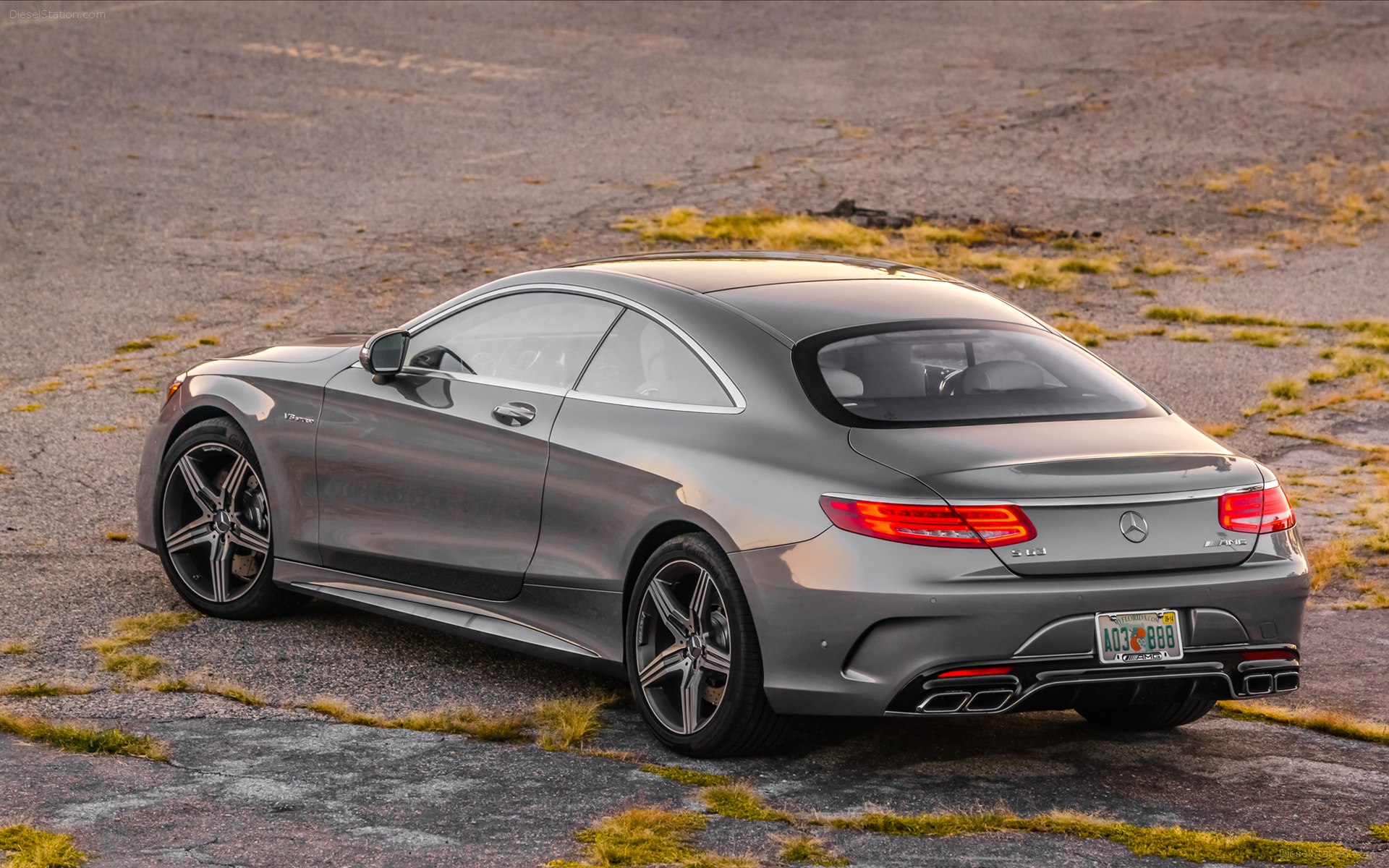 Mercedes Benz S63 AMG Coupe 2015