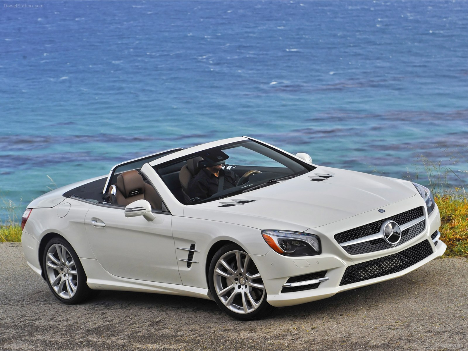 Mercedes Benz SL550 2013