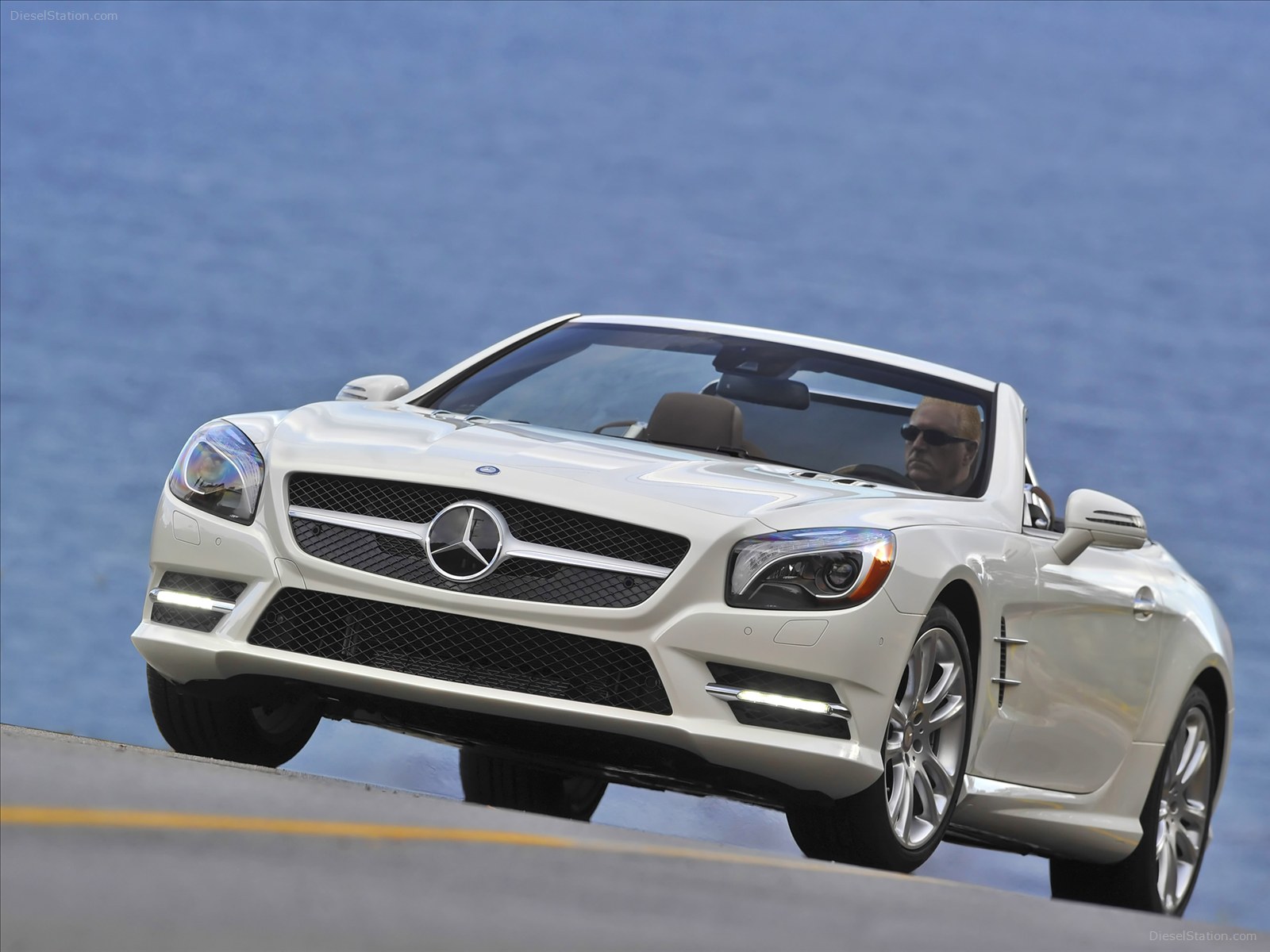 Mercedes Benz SL550 2013