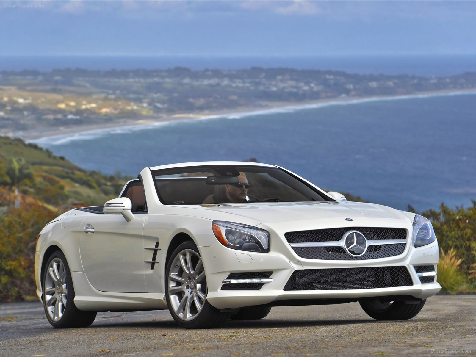 Mercedes Benz SL550 2013