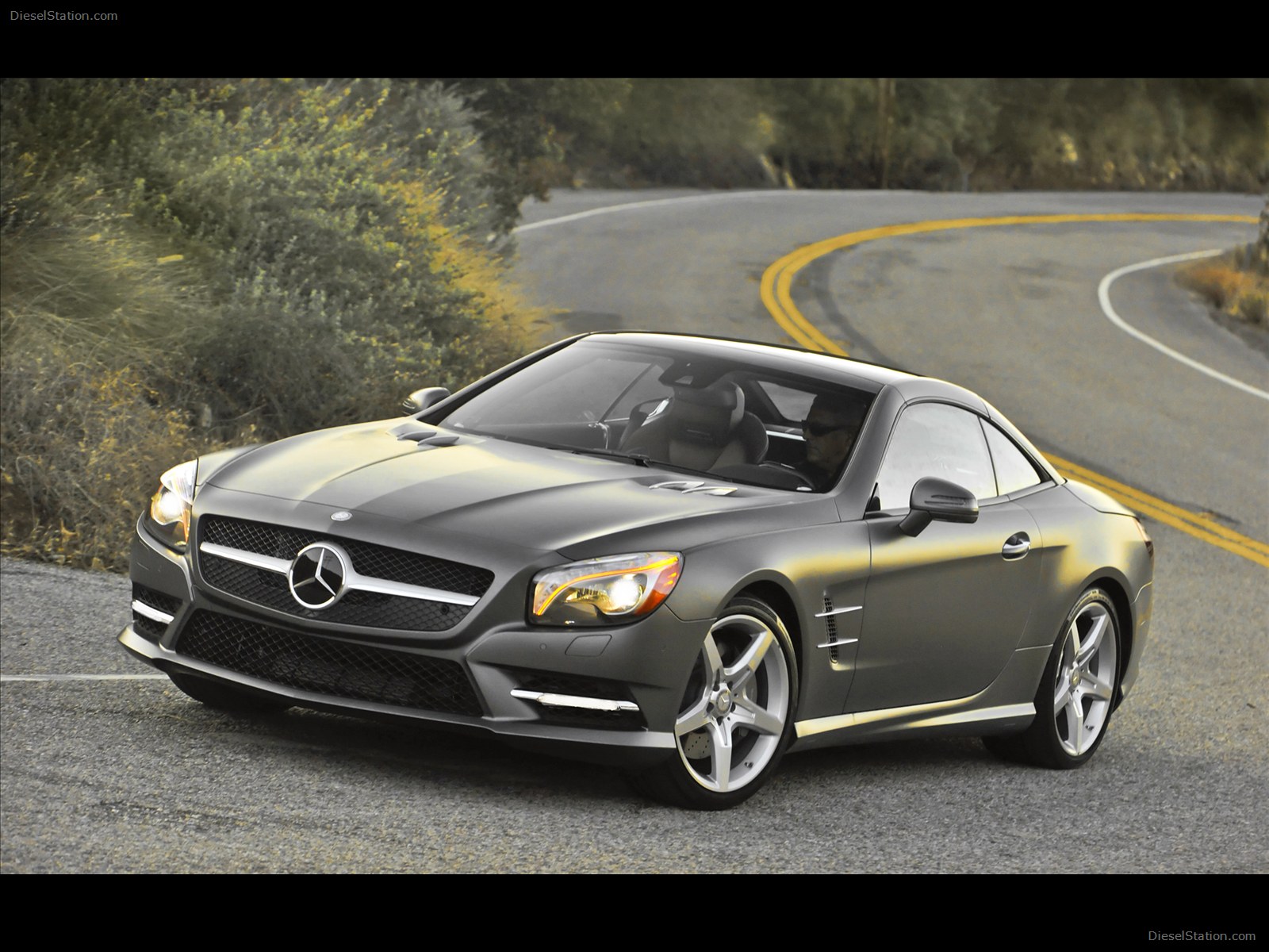 Mercedes Benz SL550 2013