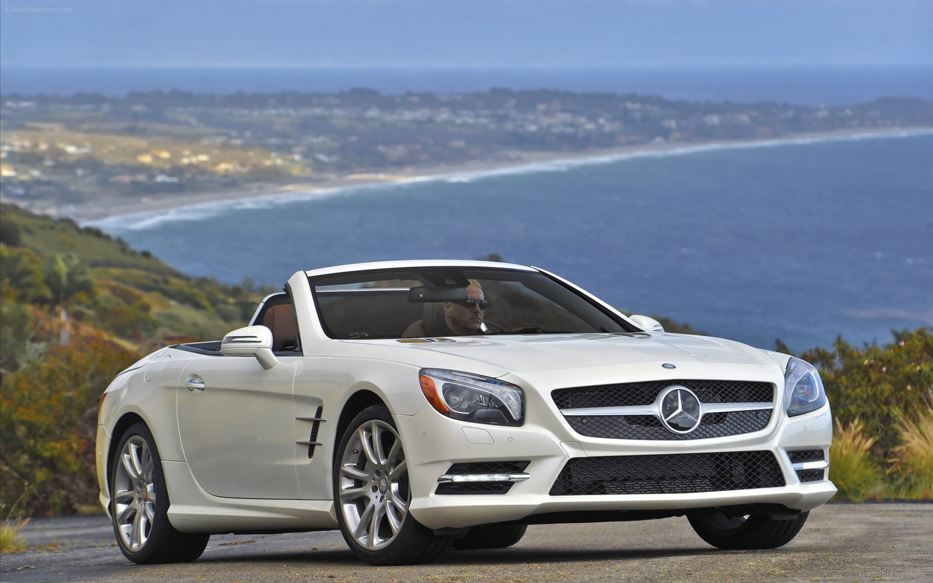 Mercedes Benz SL550 2013