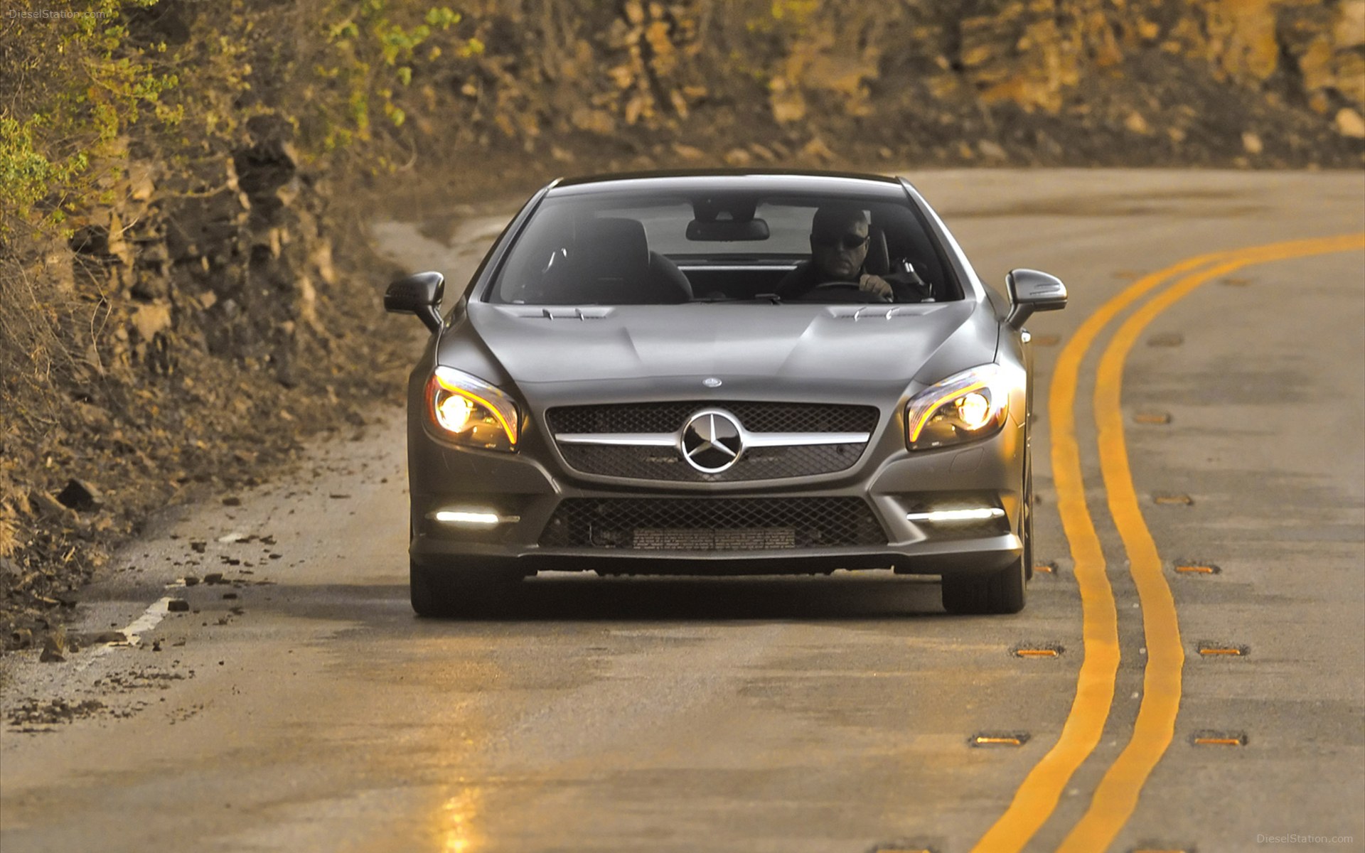 Mercedes Benz SL550 2013
