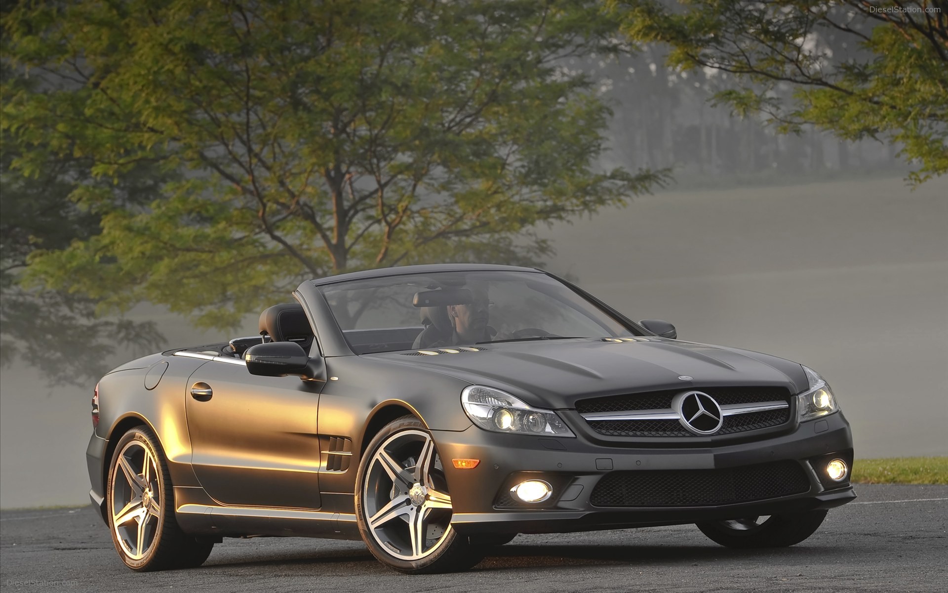 Mercedes Benz SL550 Night Edition 2011