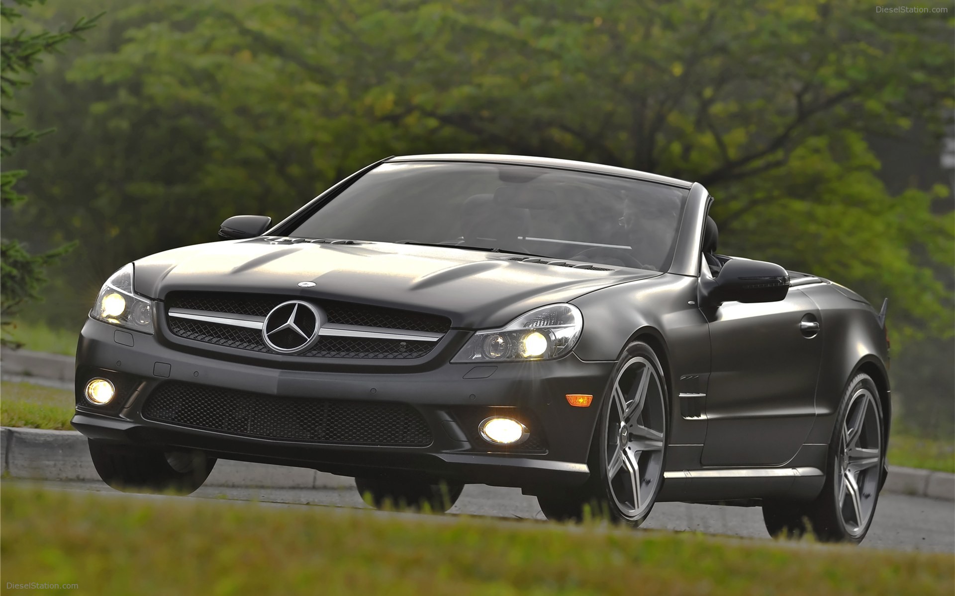 Mercedes Benz SL550 Night Edition 2011 Mercedes Benz SL550 Night Edition 2011