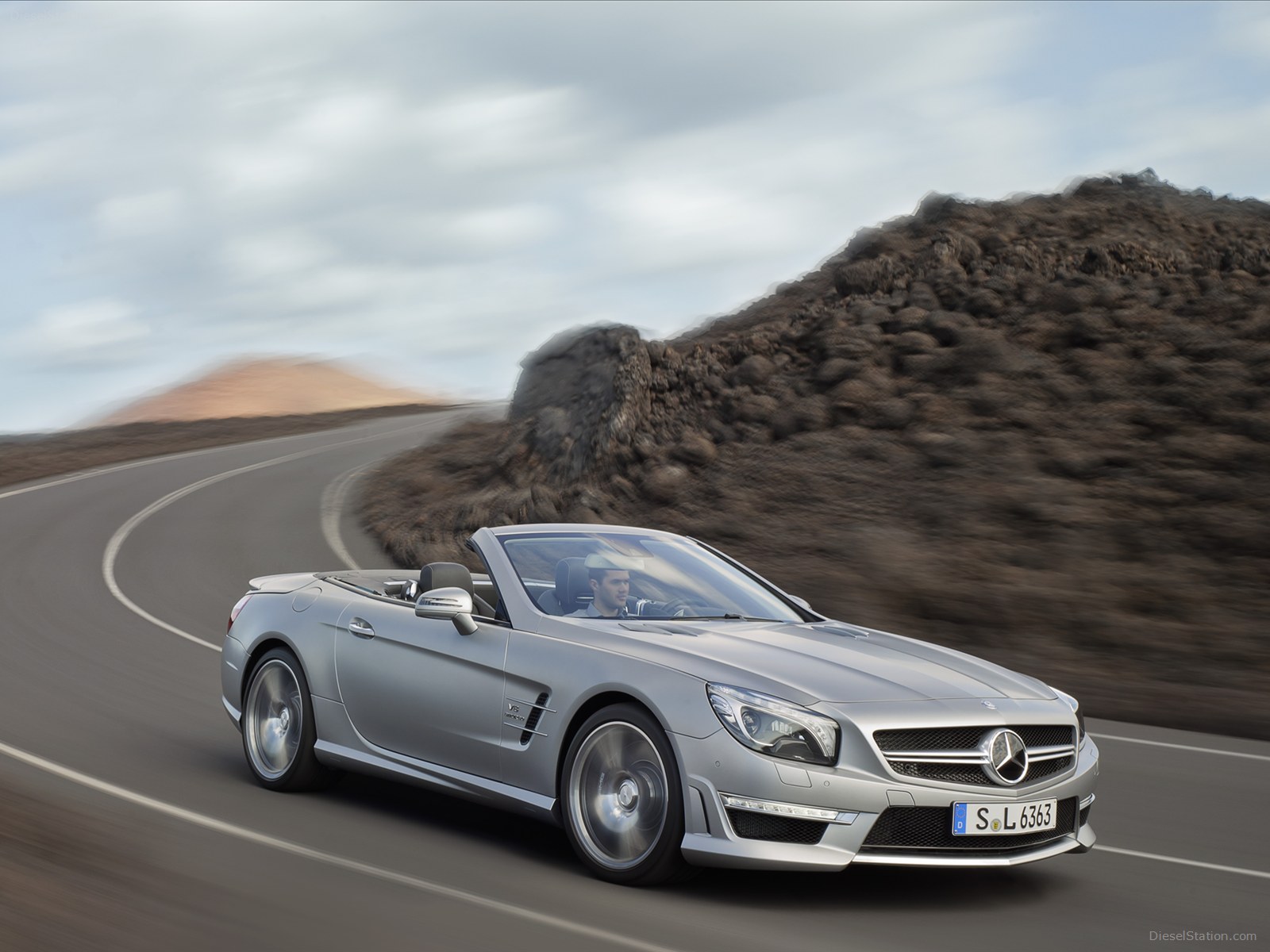 Mercedes-Benz SL63 AMG 2013