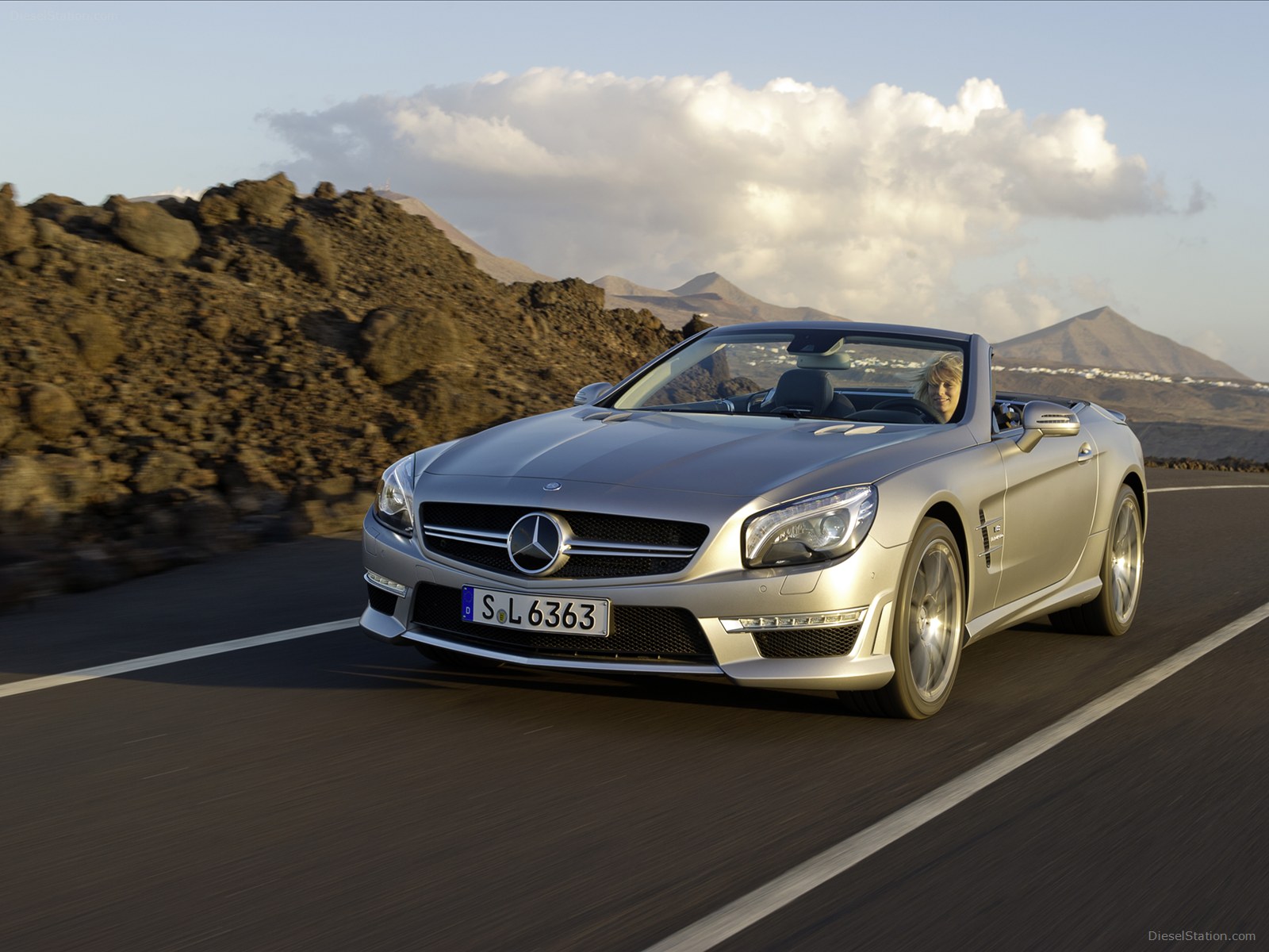 Mercedes-Benz SL63 AMG 2013