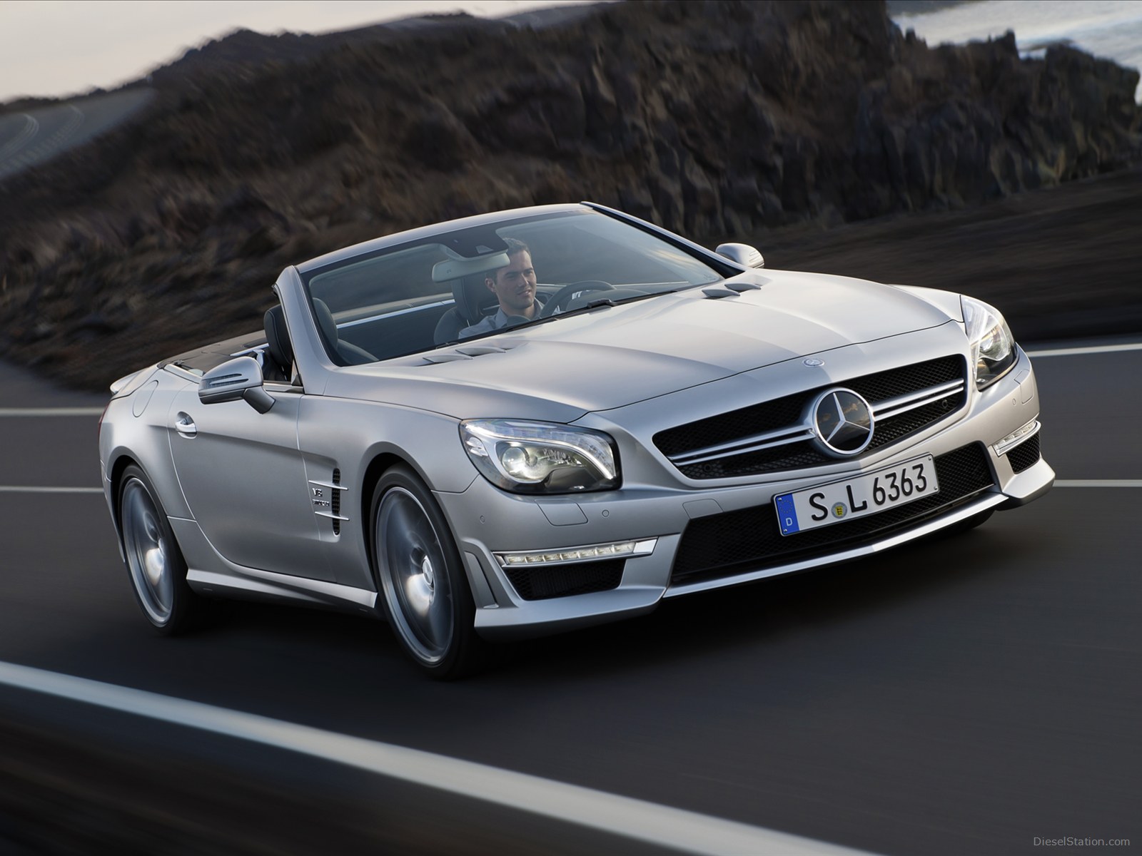 Mercedes-Benz SL63 AMG 2013