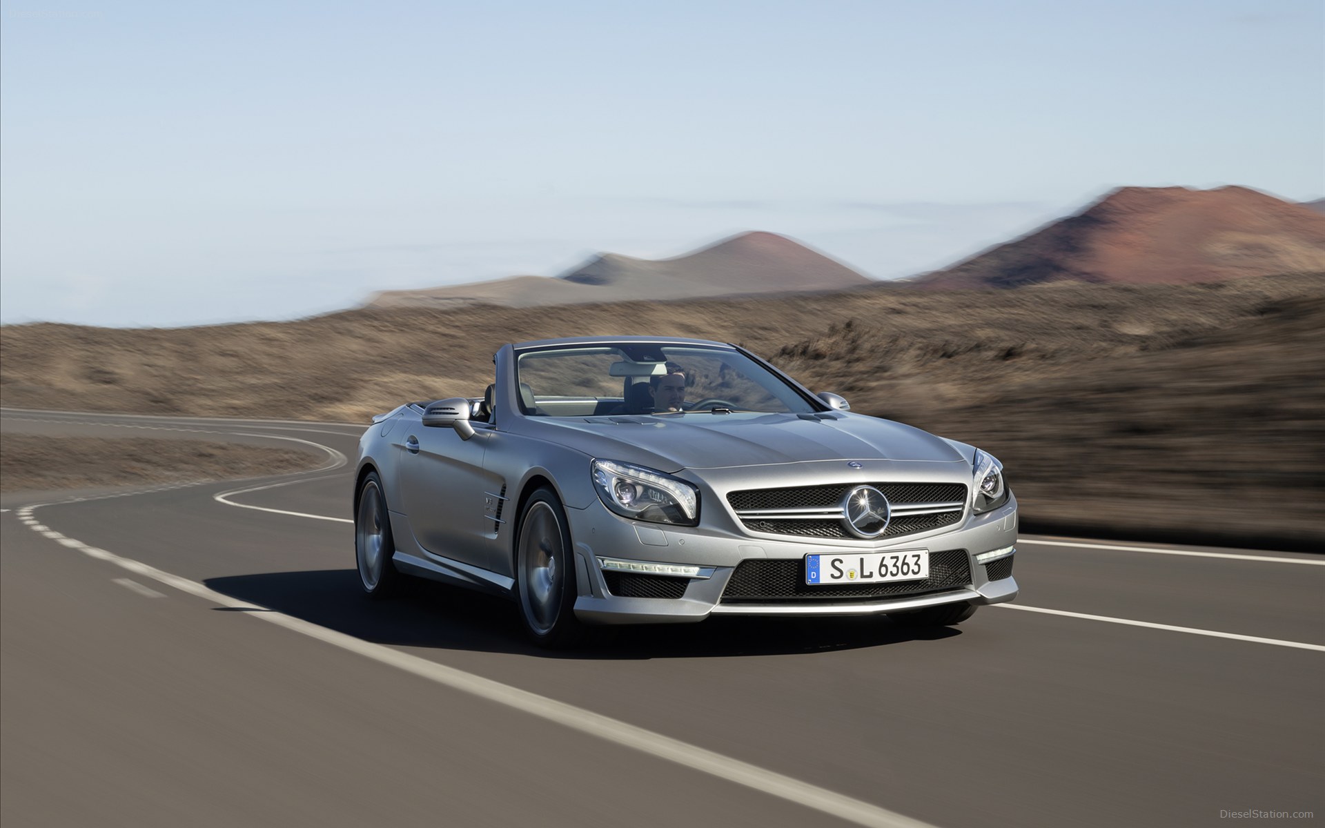 Mercedes-Benz SL63 AMG 2013