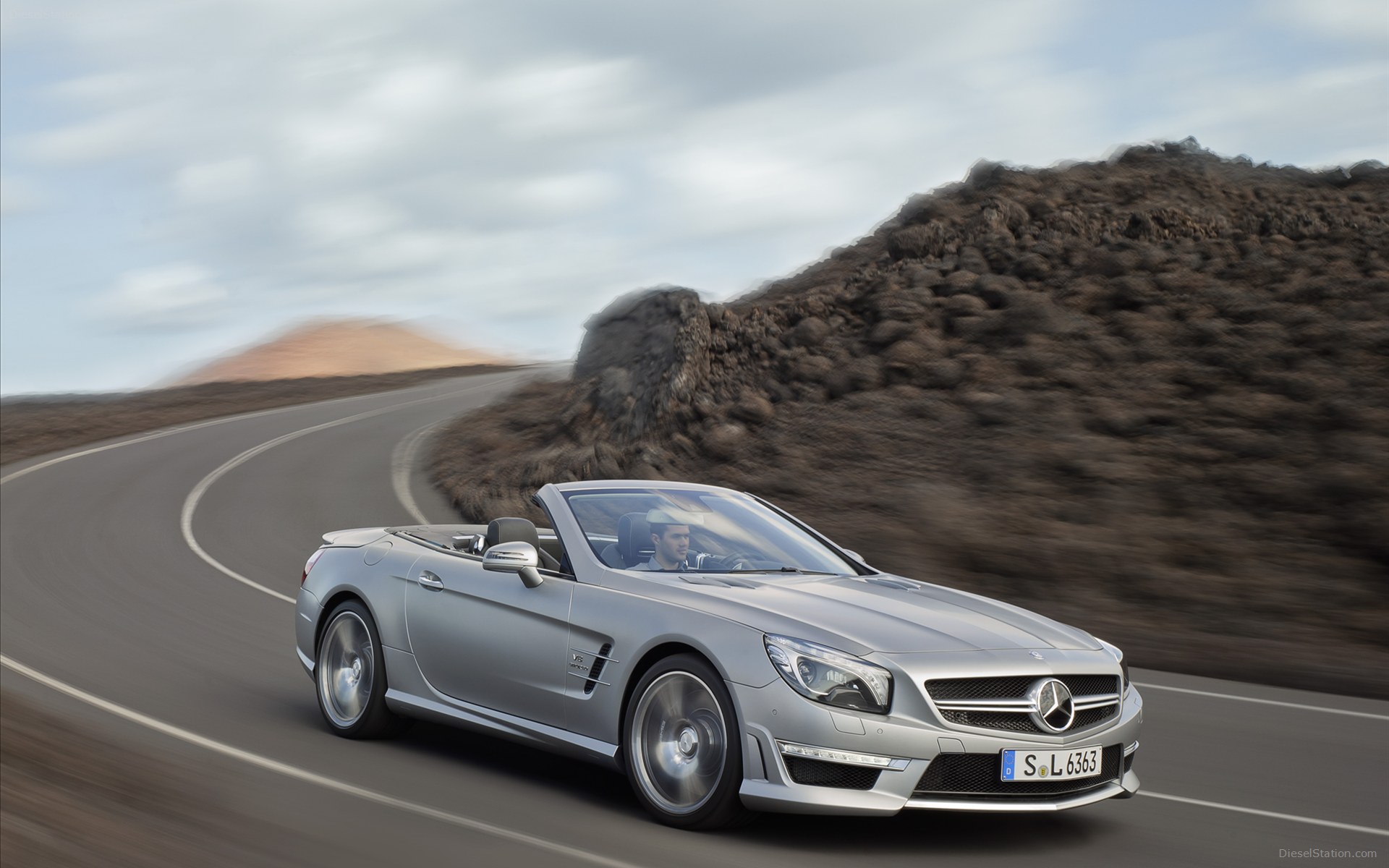 Mercedes-Benz SL63 AMG 2013