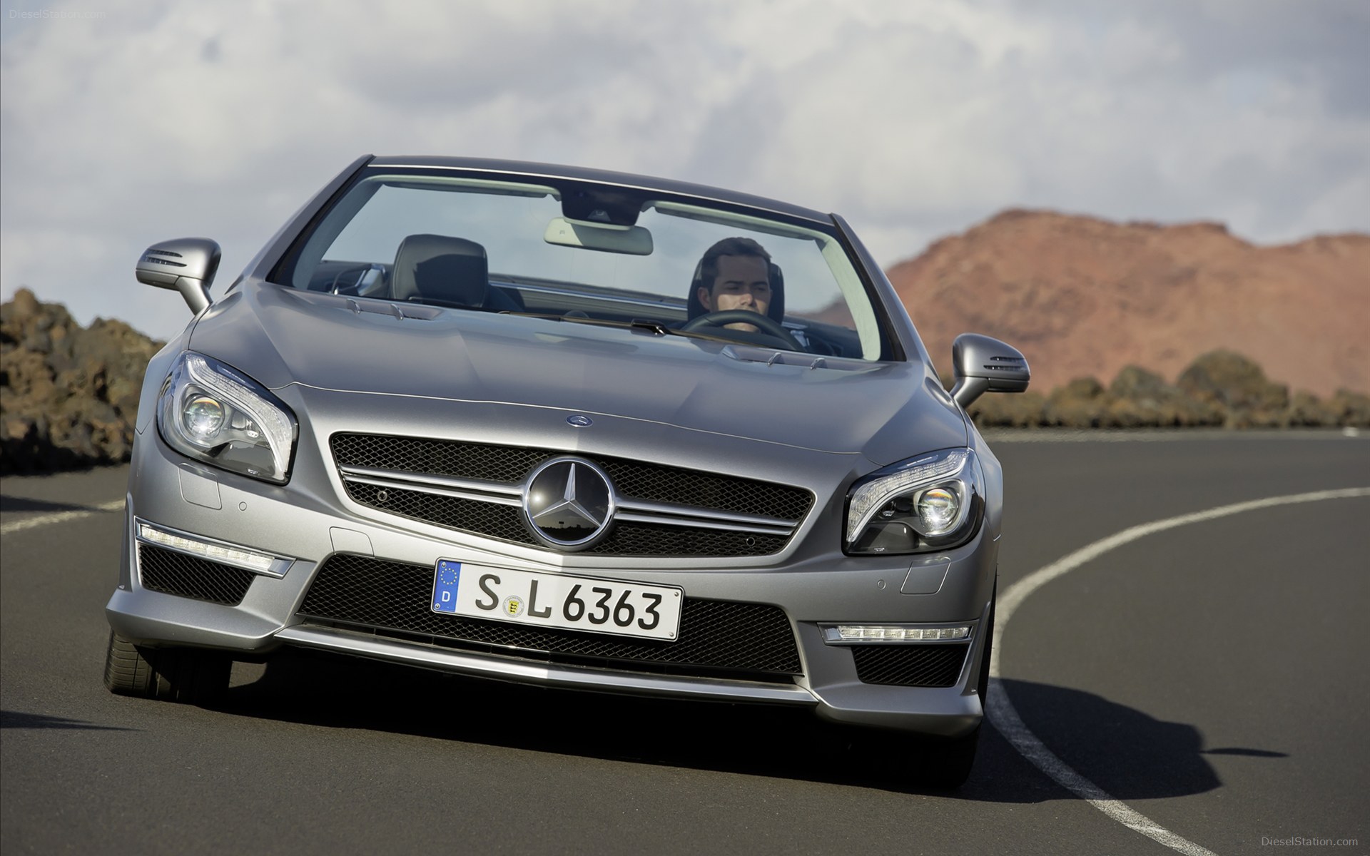 Mercedes-Benz SL63 AMG 2013